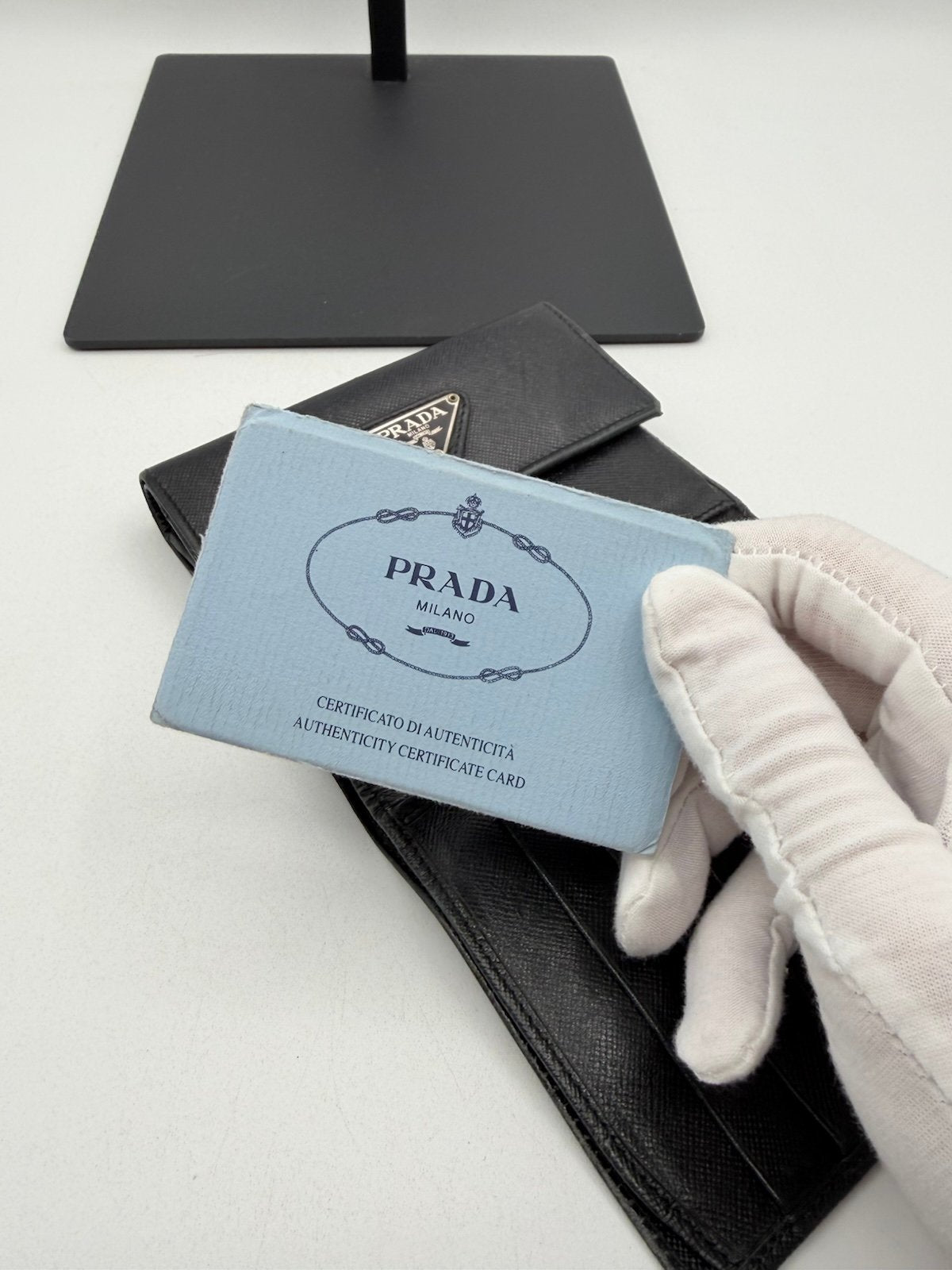 Pre-Owned Prada Saffiano Leather Wallet
