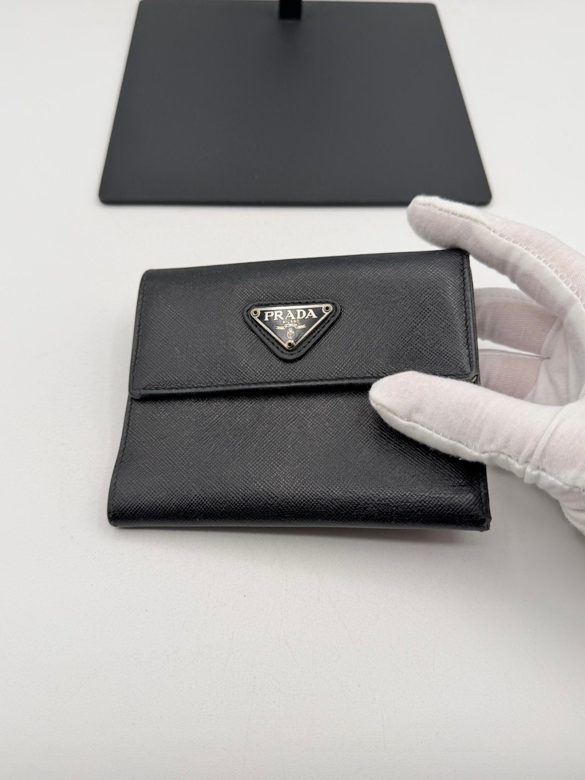 Pre-Owned Prada Saffiano Leather Wallet