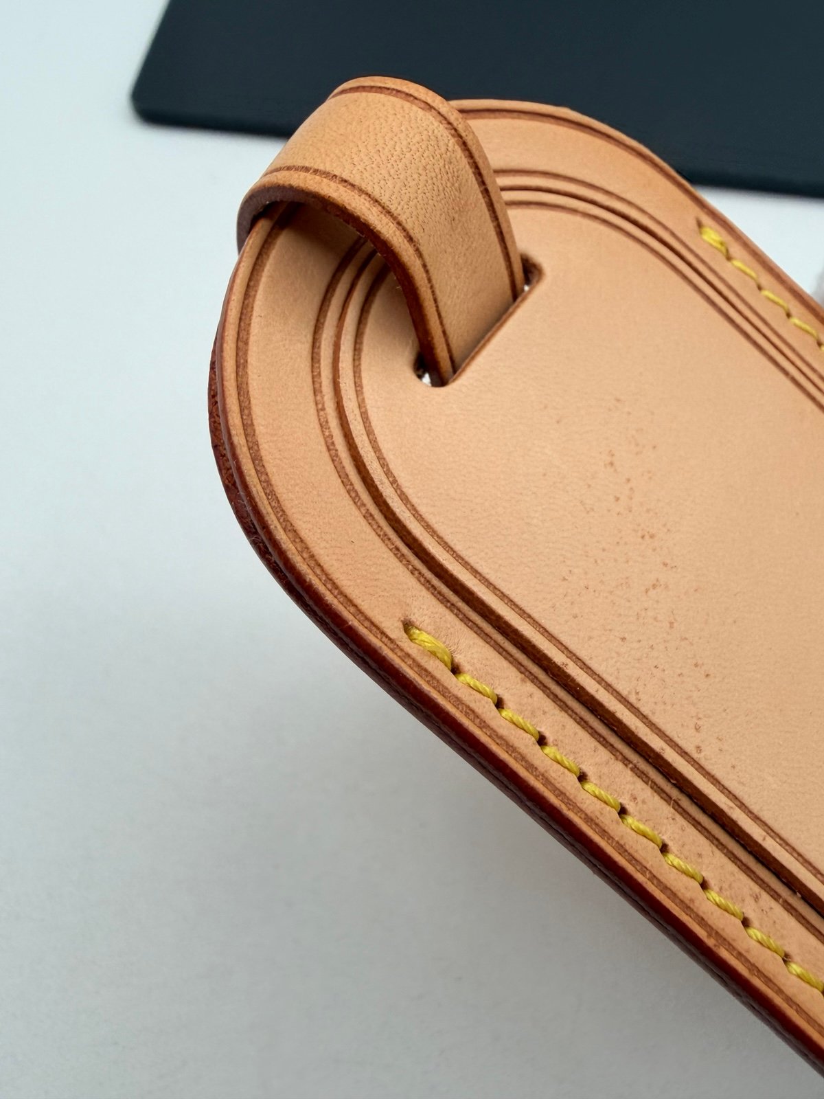 Pre-Owned Louis Vuitton Paris Made in France Luggage Tag