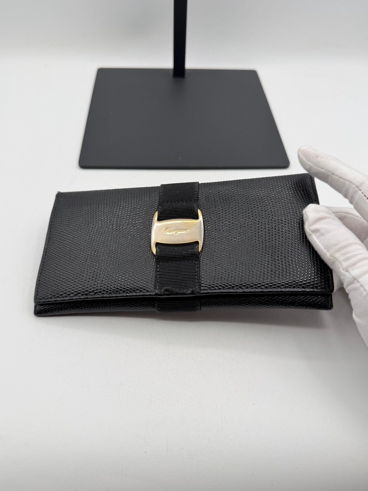 Pre-Owned Salvatore Ferragamo Long Wallet