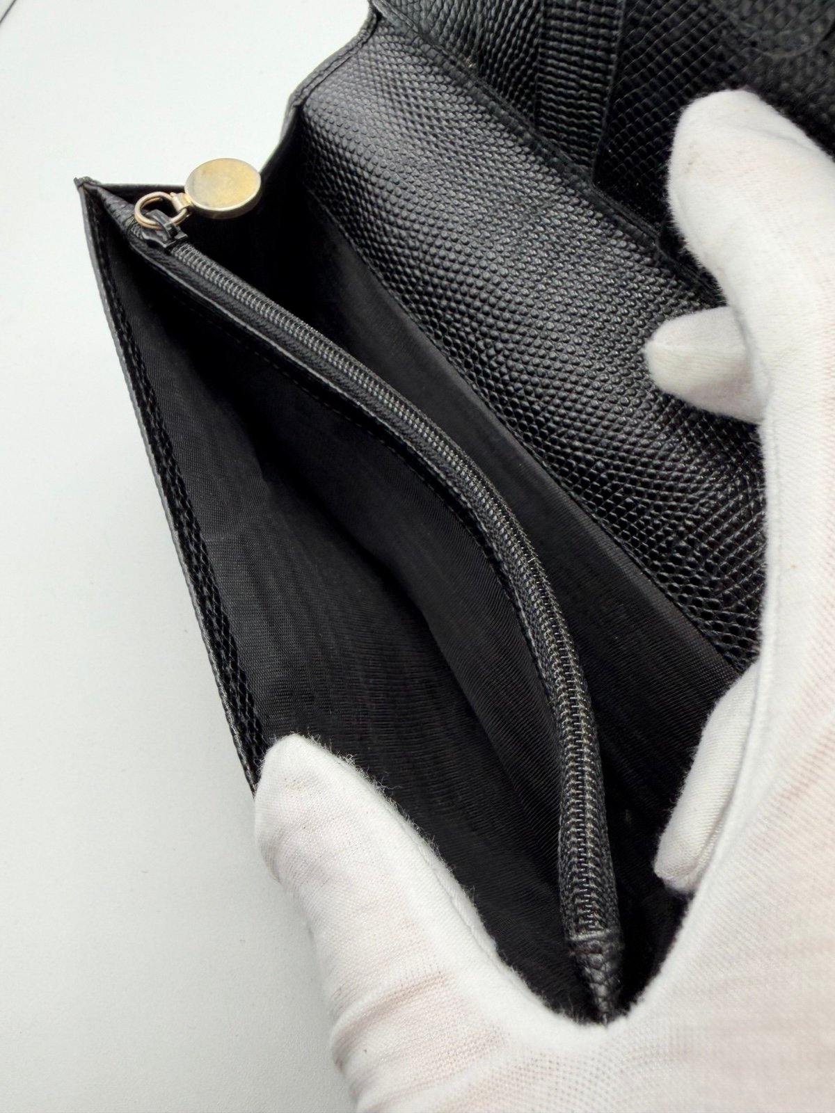 Pre-Owned Salvatore Ferragamo Long Wallet