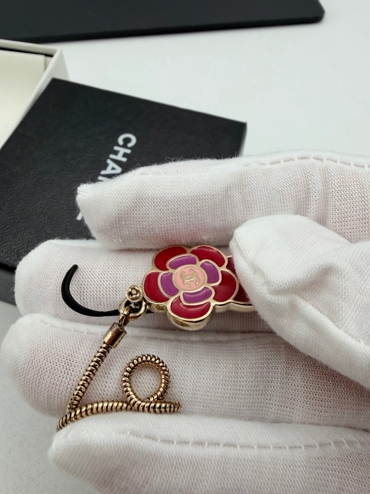 Pre-Owned Chanel Key Chain Accessory