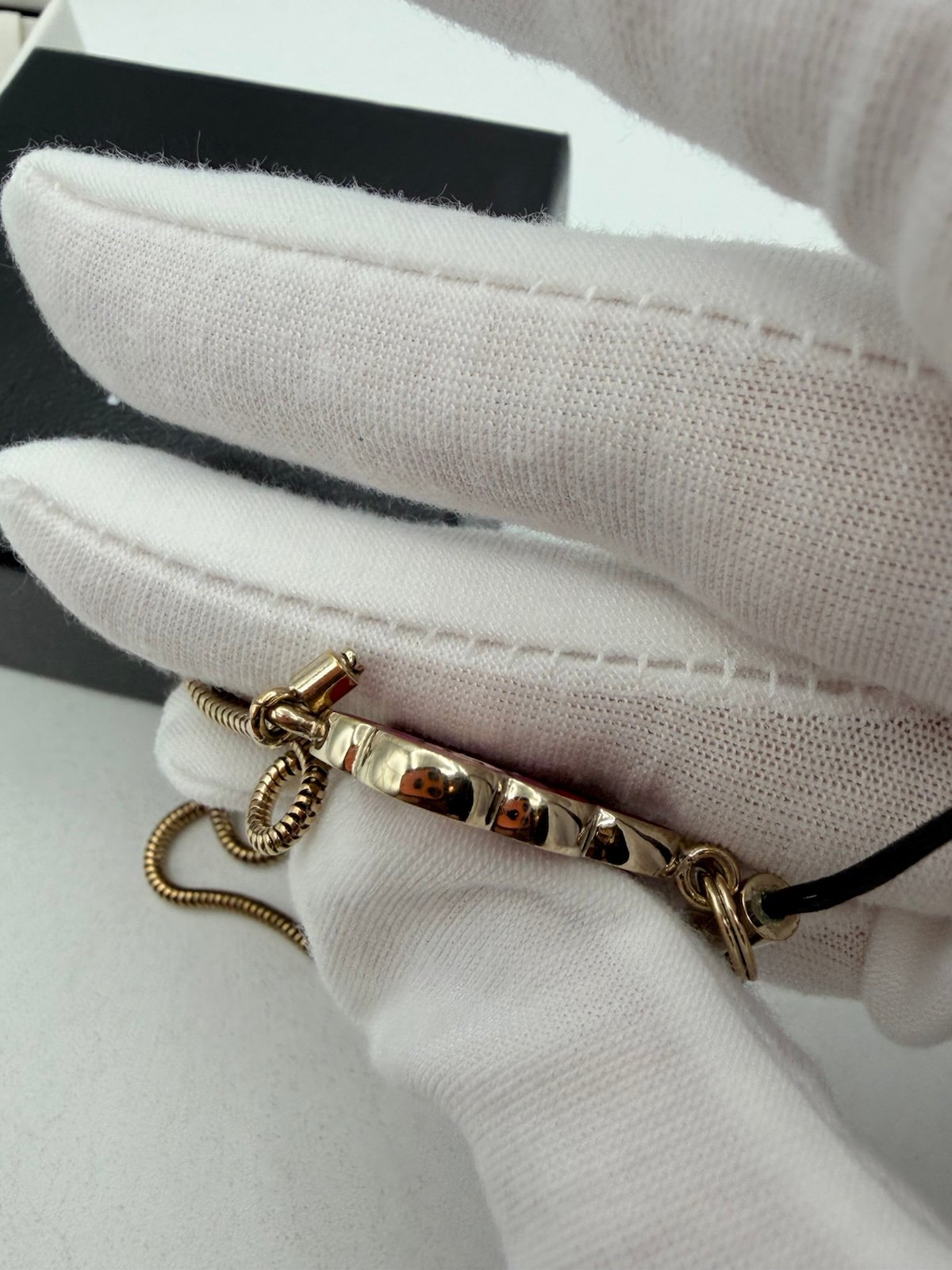 Pre-Owned Chanel Key Chain Accessory