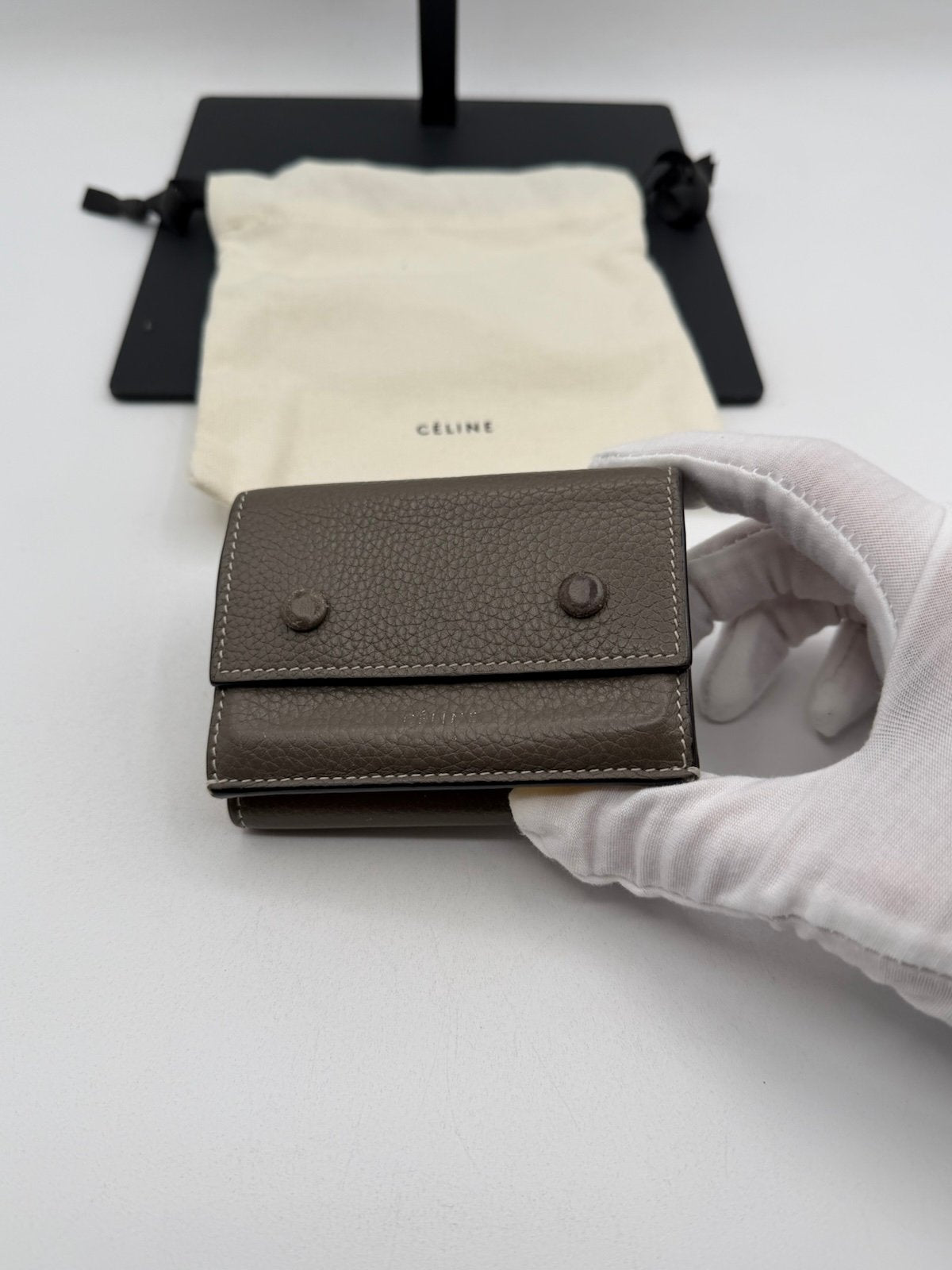 Pre-Owned Celine Pebbled Leather Wallet