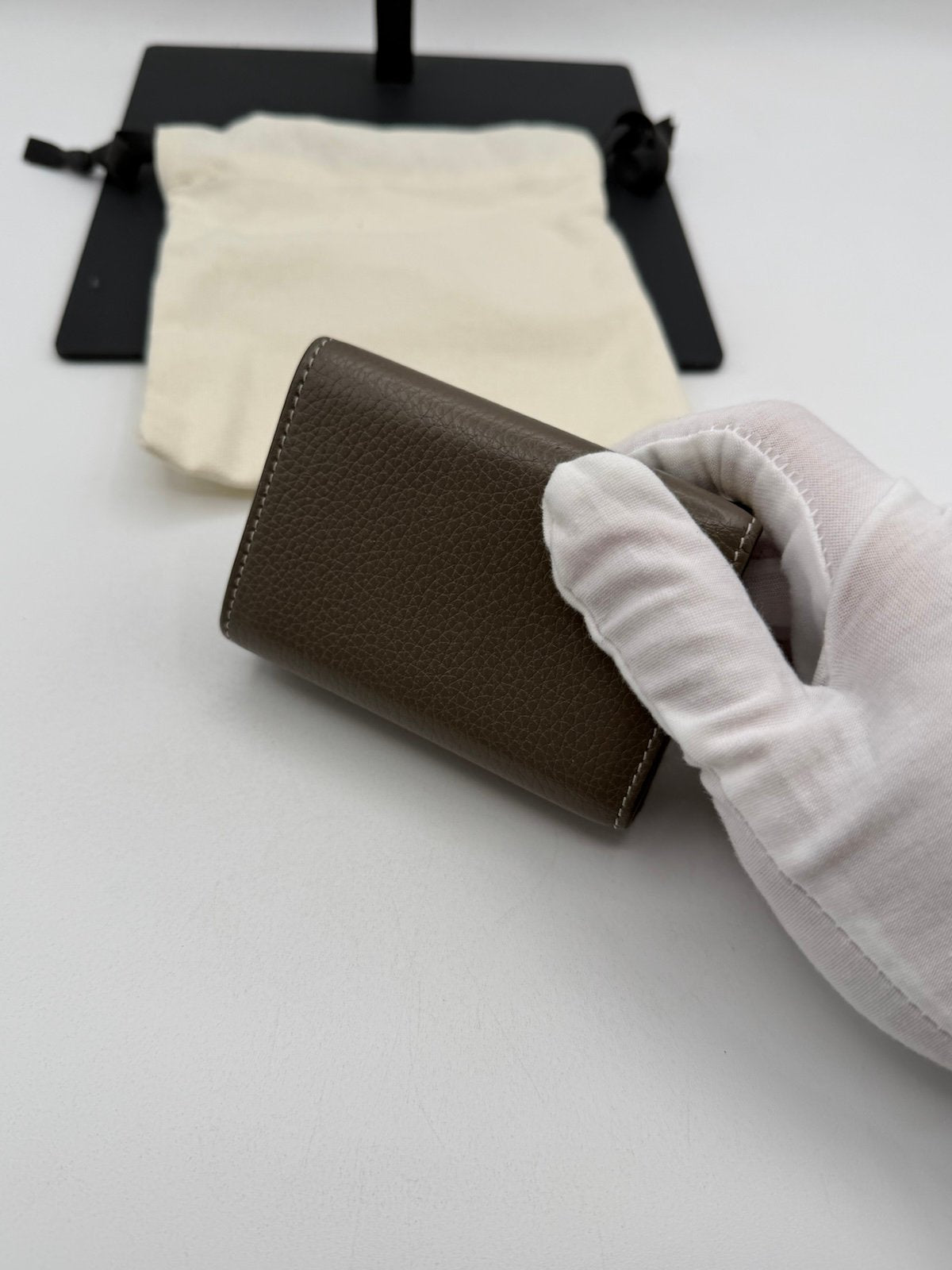 Pre-Owned Celine Pebbled Leather Wallet