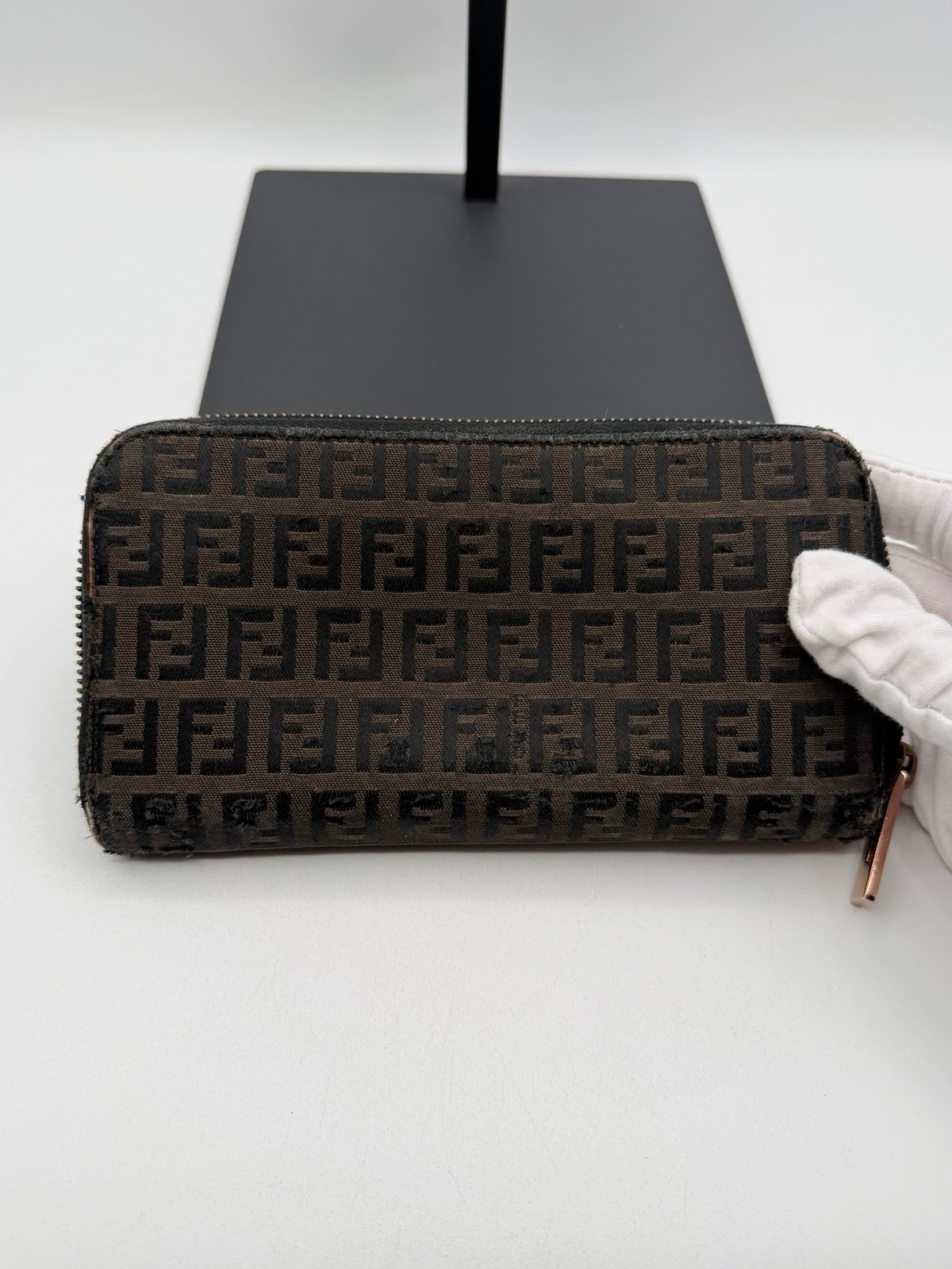 Pre-Owned Fendi Zucca Monogram Zip Around Wallet