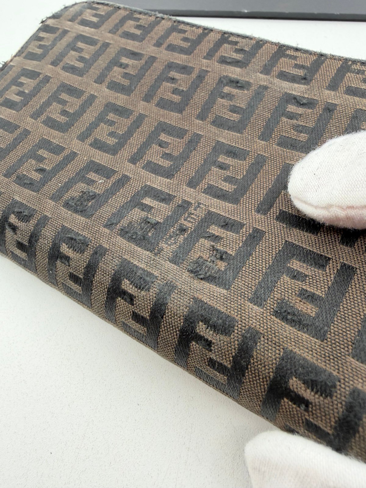 Pre-Owned Fendi Zucca Monogram Zip Around Wallet