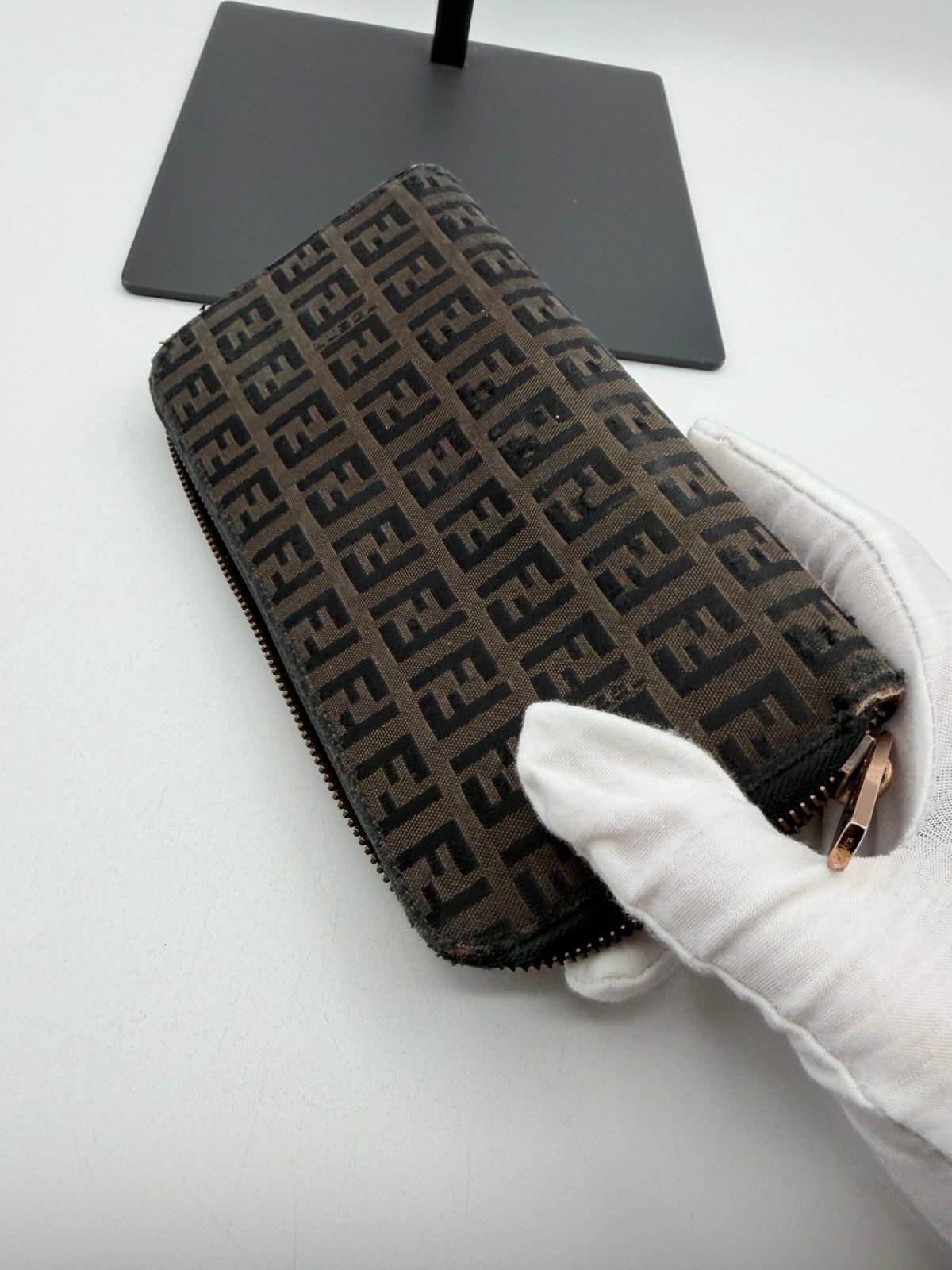 Pre-Owned Fendi Zucca Monogram Zip Around Wallet