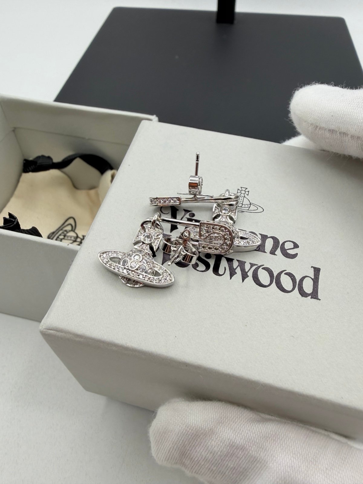 Pre-Owned Vivienne Westwood Safety pin Earrings