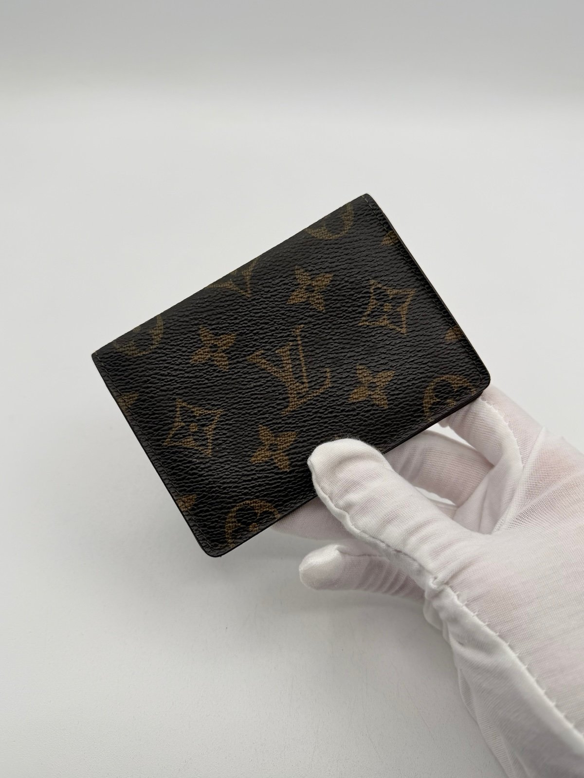 Pre-Owned Louis Vuitton Monogram Card Holder