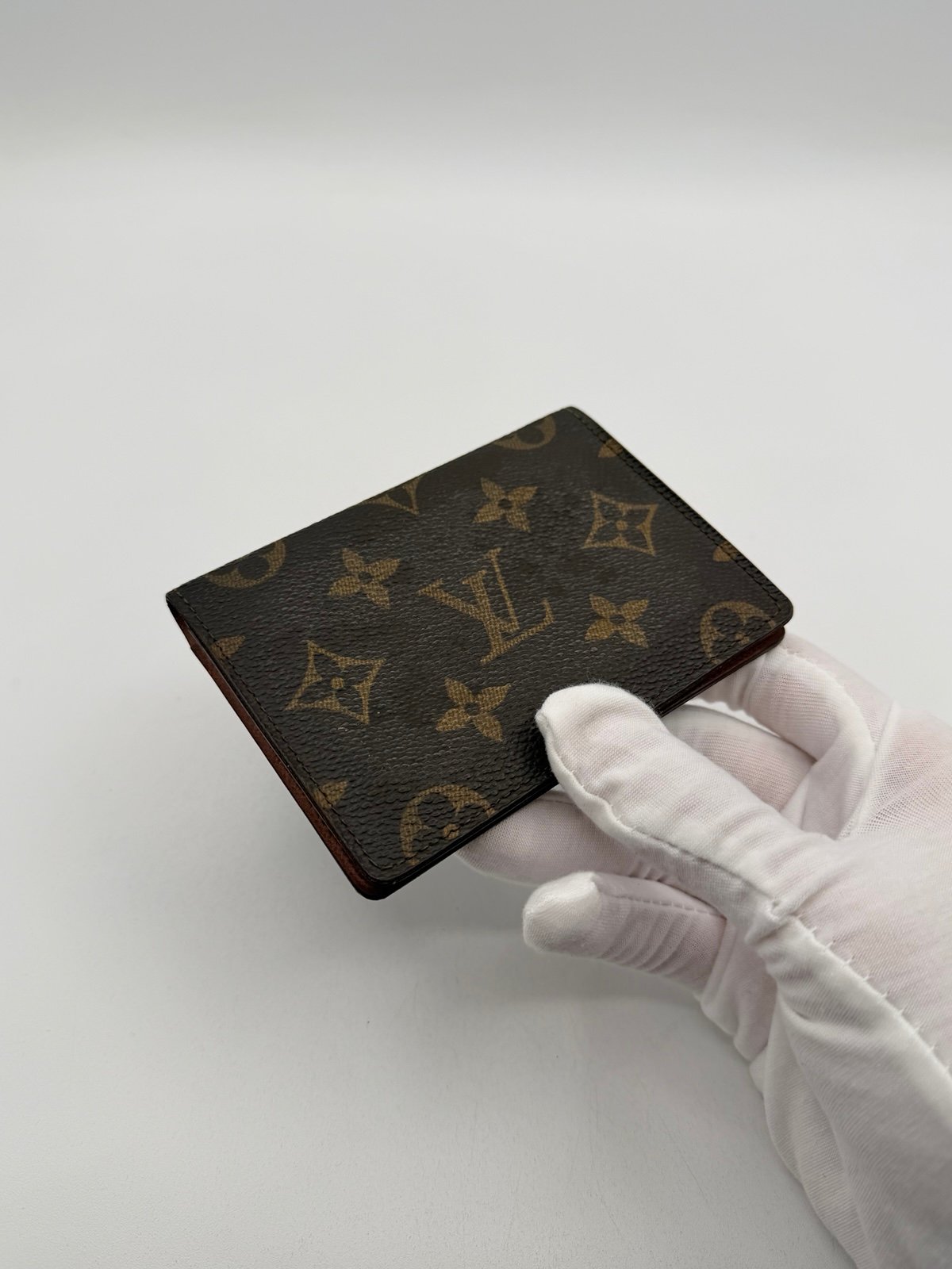 Pre-Owned Louis Vuitton Monogram Card Holder
