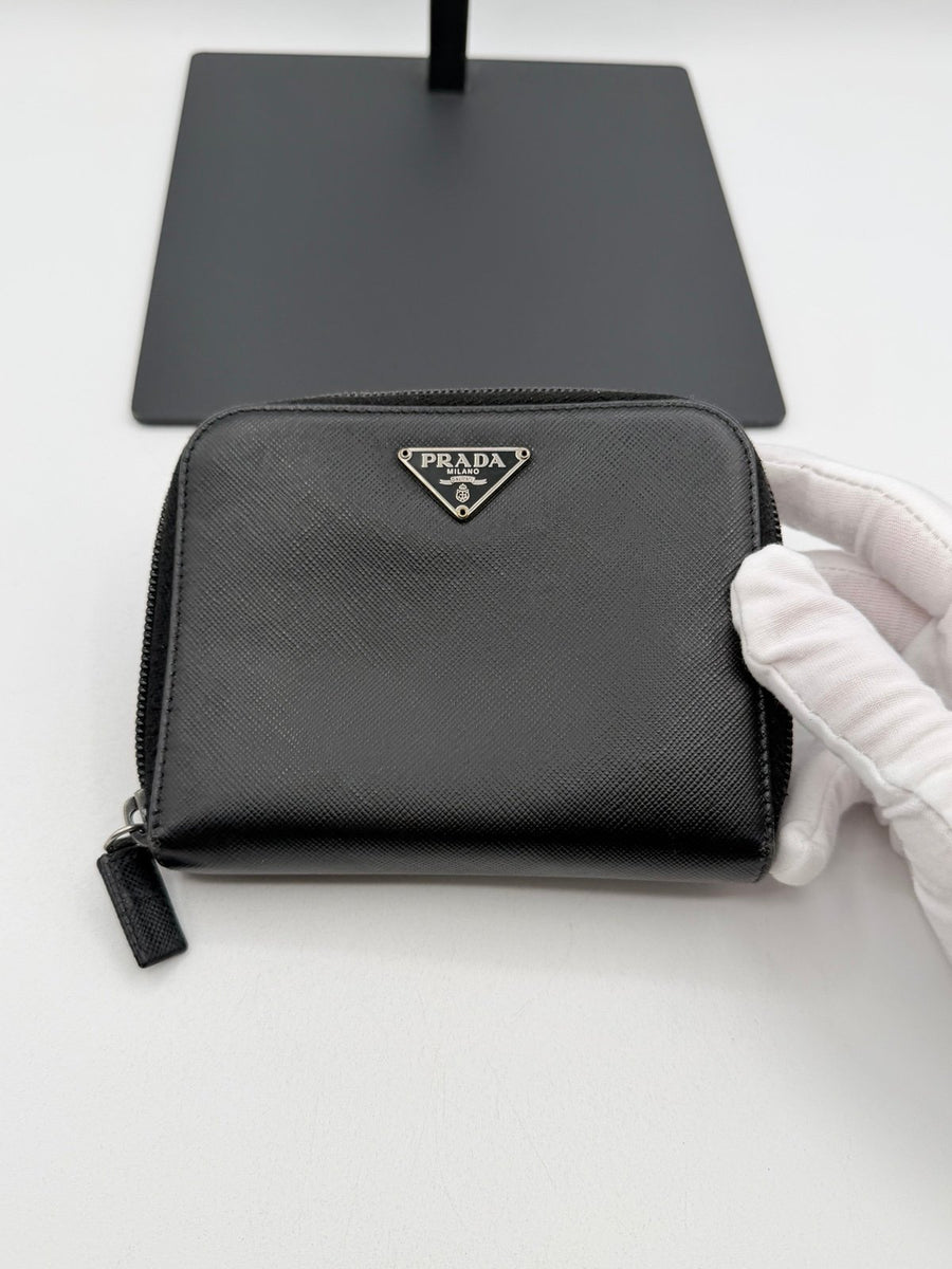Pre-Owned Prada Saffiano Leather Zip Around Wallet