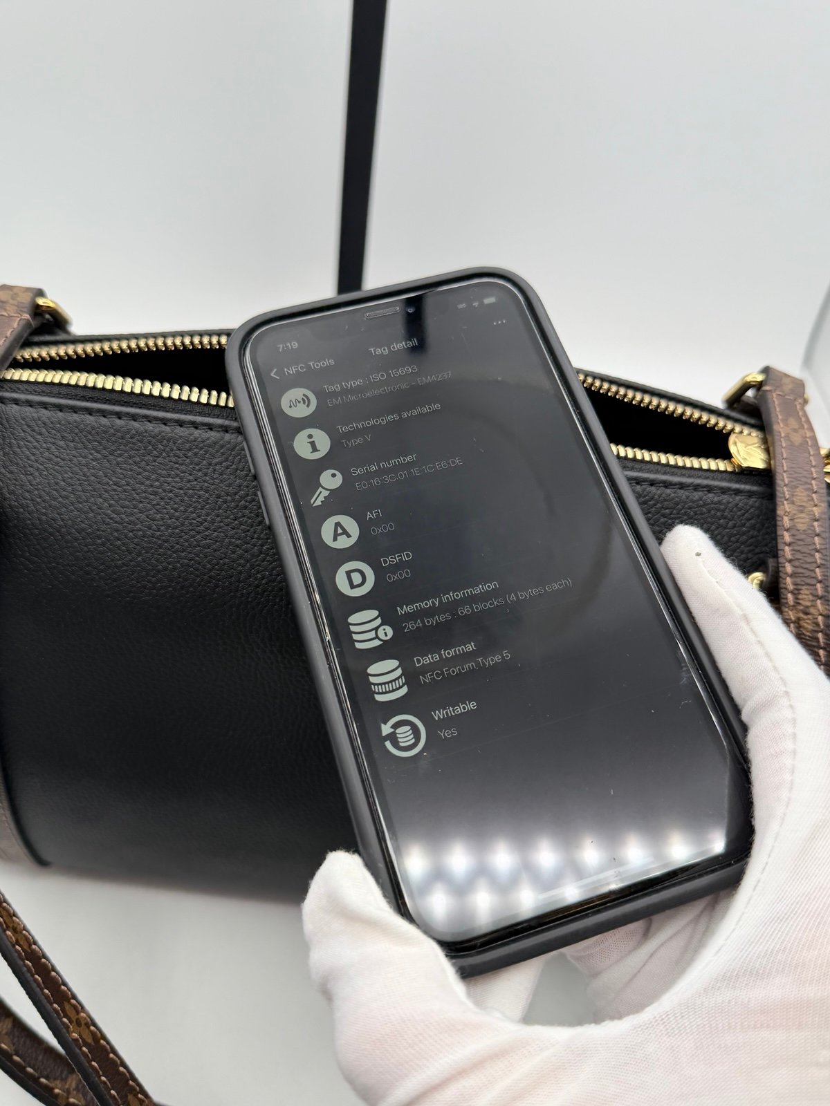 Pre-Owned Louis Vuitton Leather Calfskin Monogram Express PM