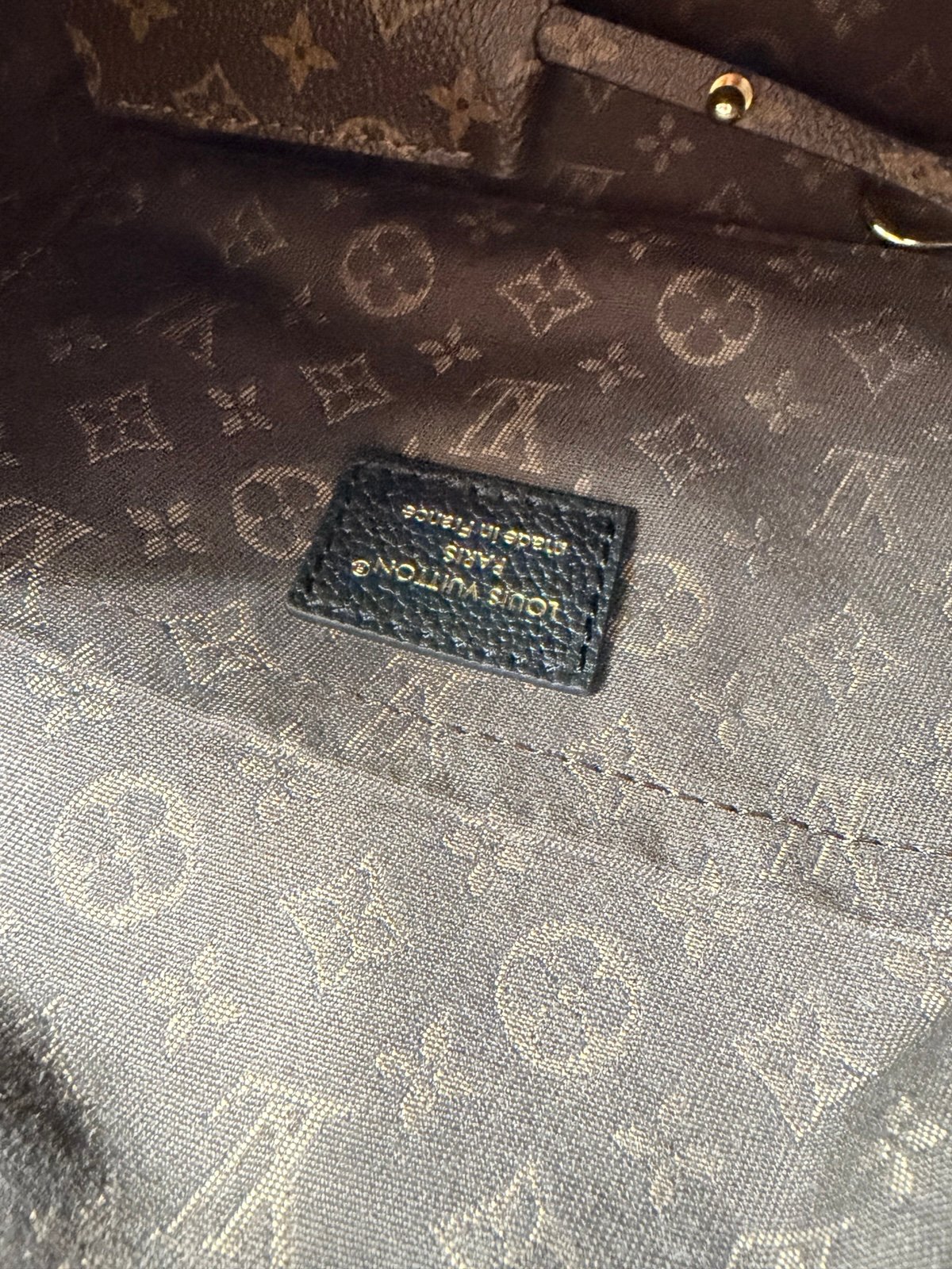 Pre-Owned Louis Vuitton Leather Calfskin Monogram Express PM