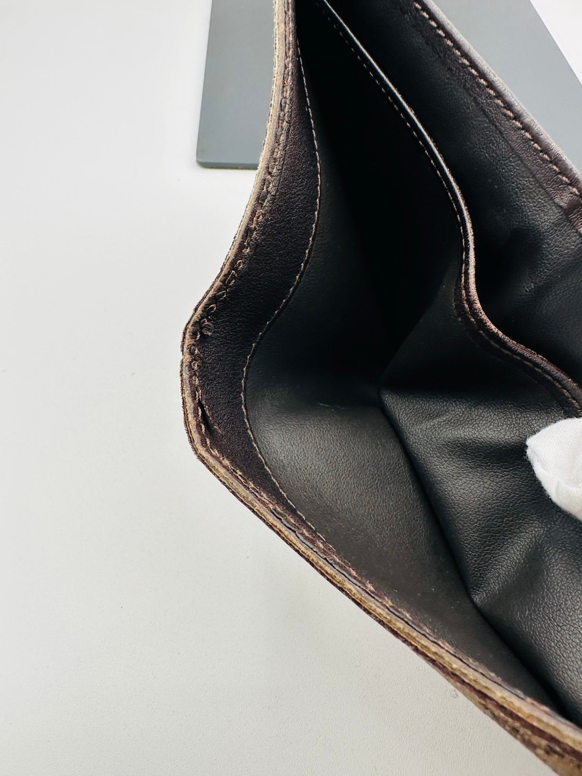 Pre-Owned Celine Bi Fold Monogram Wallet