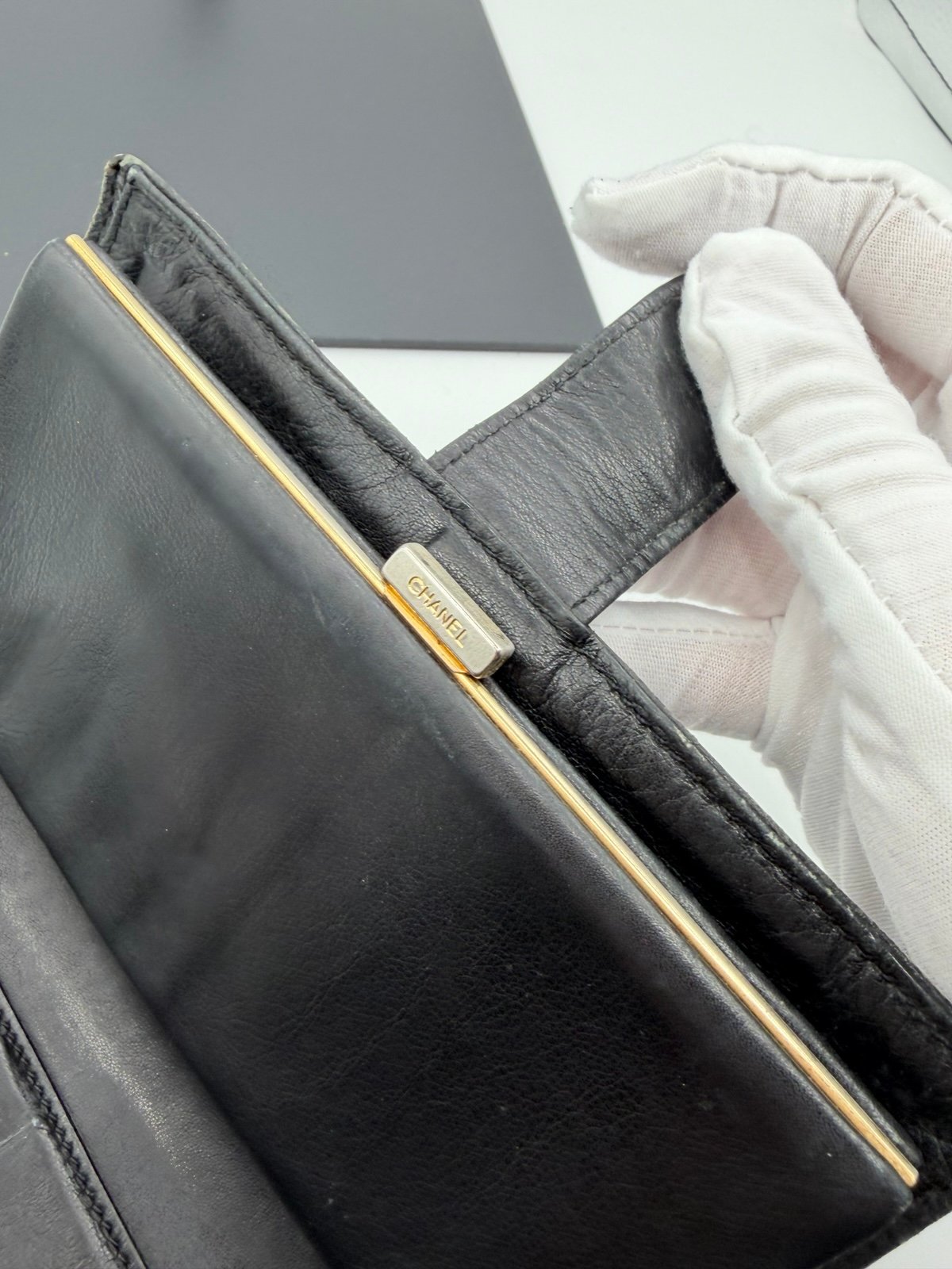 Pre-Owned Chanel Large CC Clasp Wallet