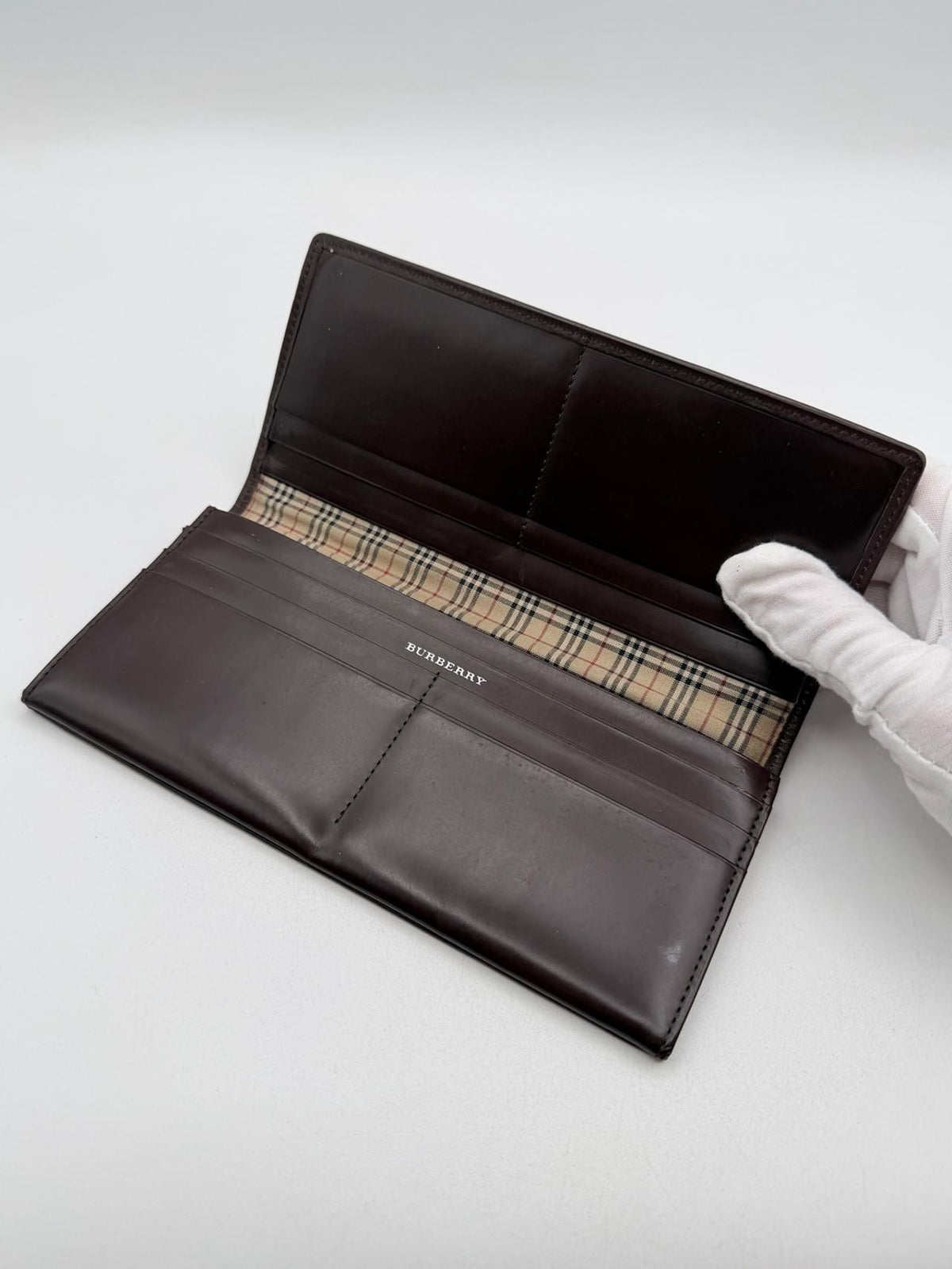 Pre-Owned Burberry Long Nylon Olive Wallet Brown