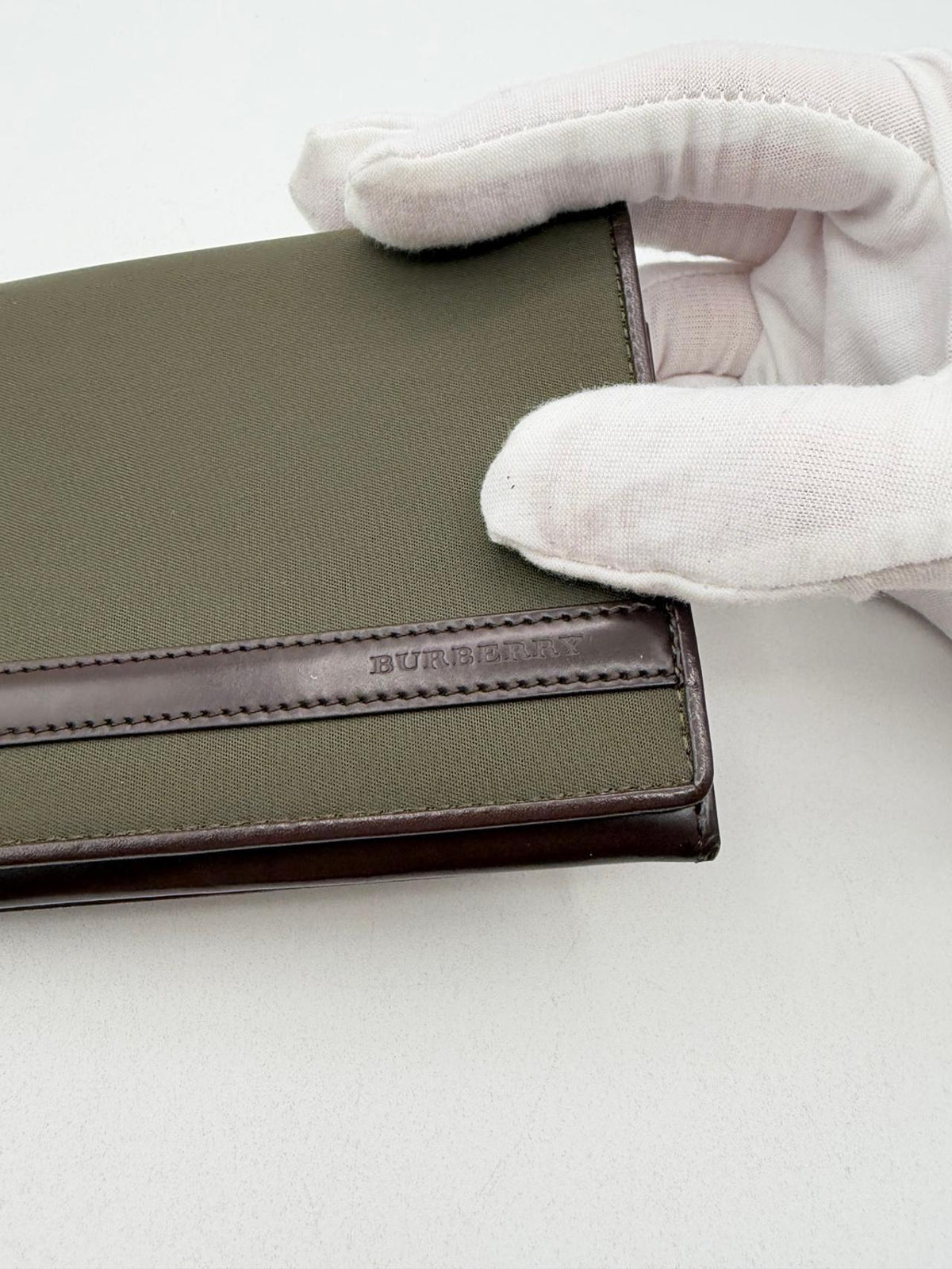 Pre-Owned Burberry Long Nylon Olive Wallet Brown