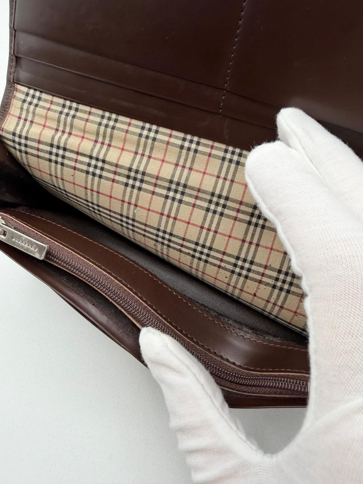 Pre-Owned Burberry Long Nylon Olive Wallet Brown