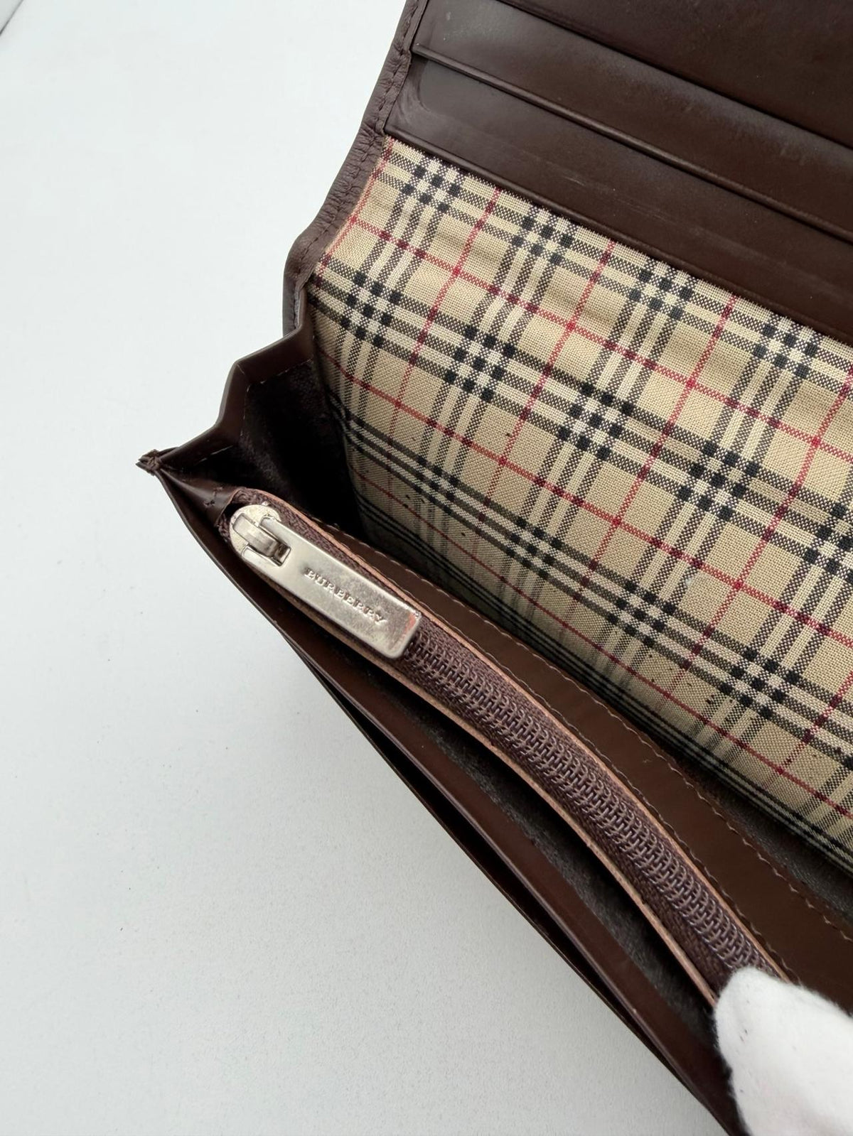 Pre-Owned Burberry Long Nylon Olive Wallet Brown