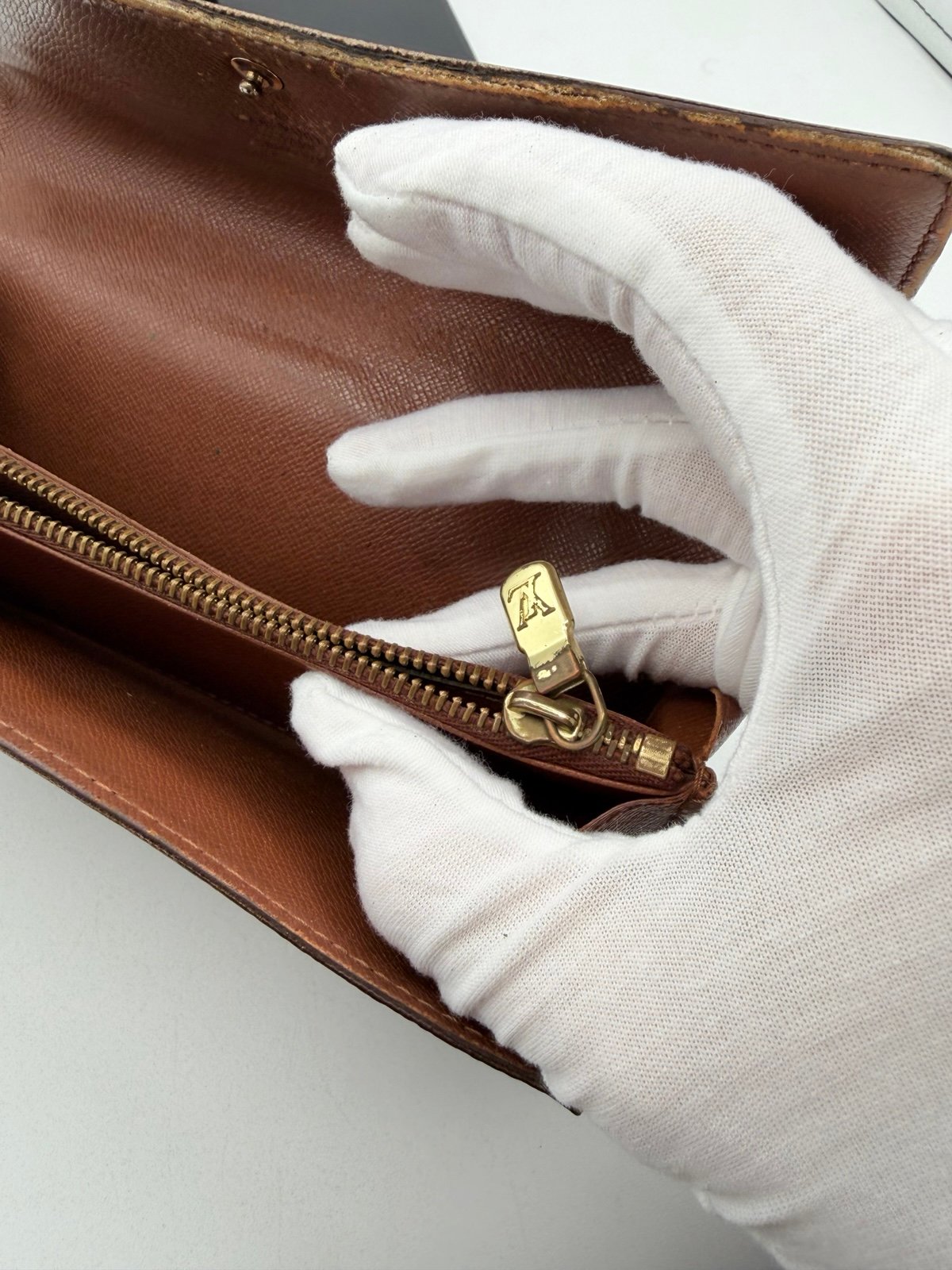 Pre-Owned Louis Vuitton Long Monogram Flap Wallet