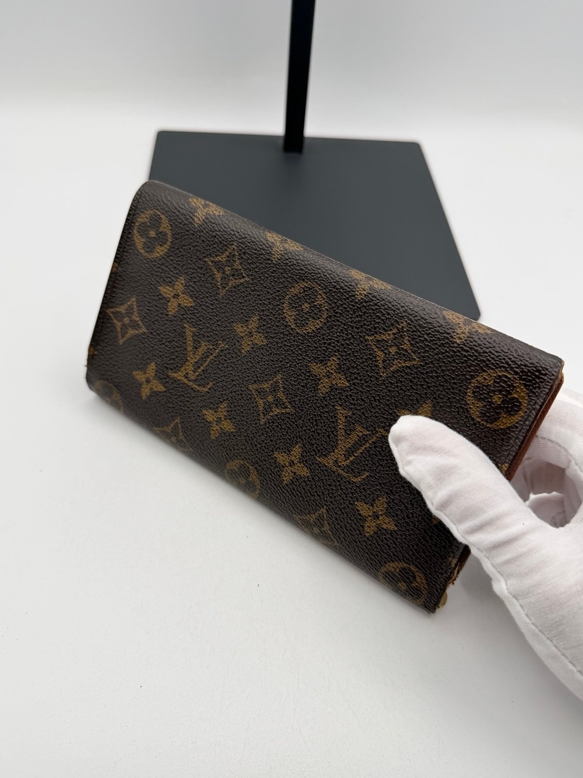Pre-Owned Louis Vuitton Long Monogram Flap Wallet