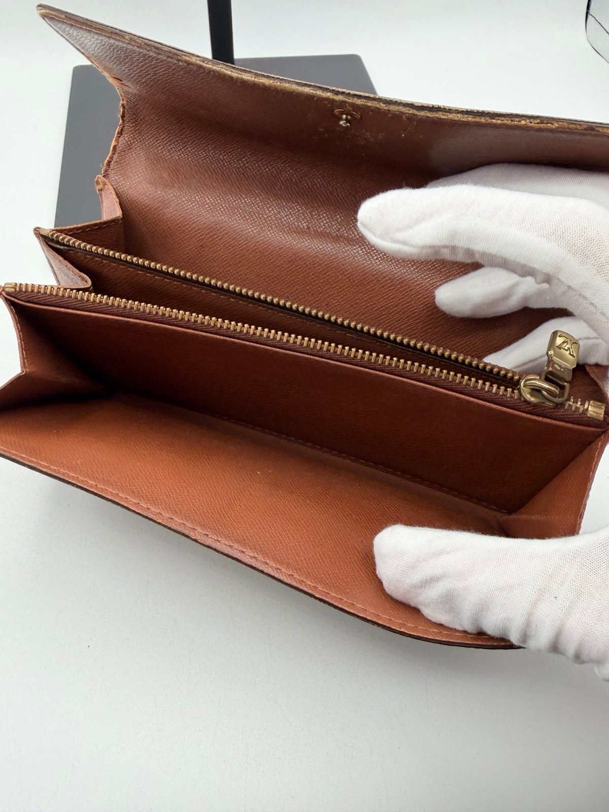 Pre-Owned Louis Vuitton Long Monogram Flap Wallet