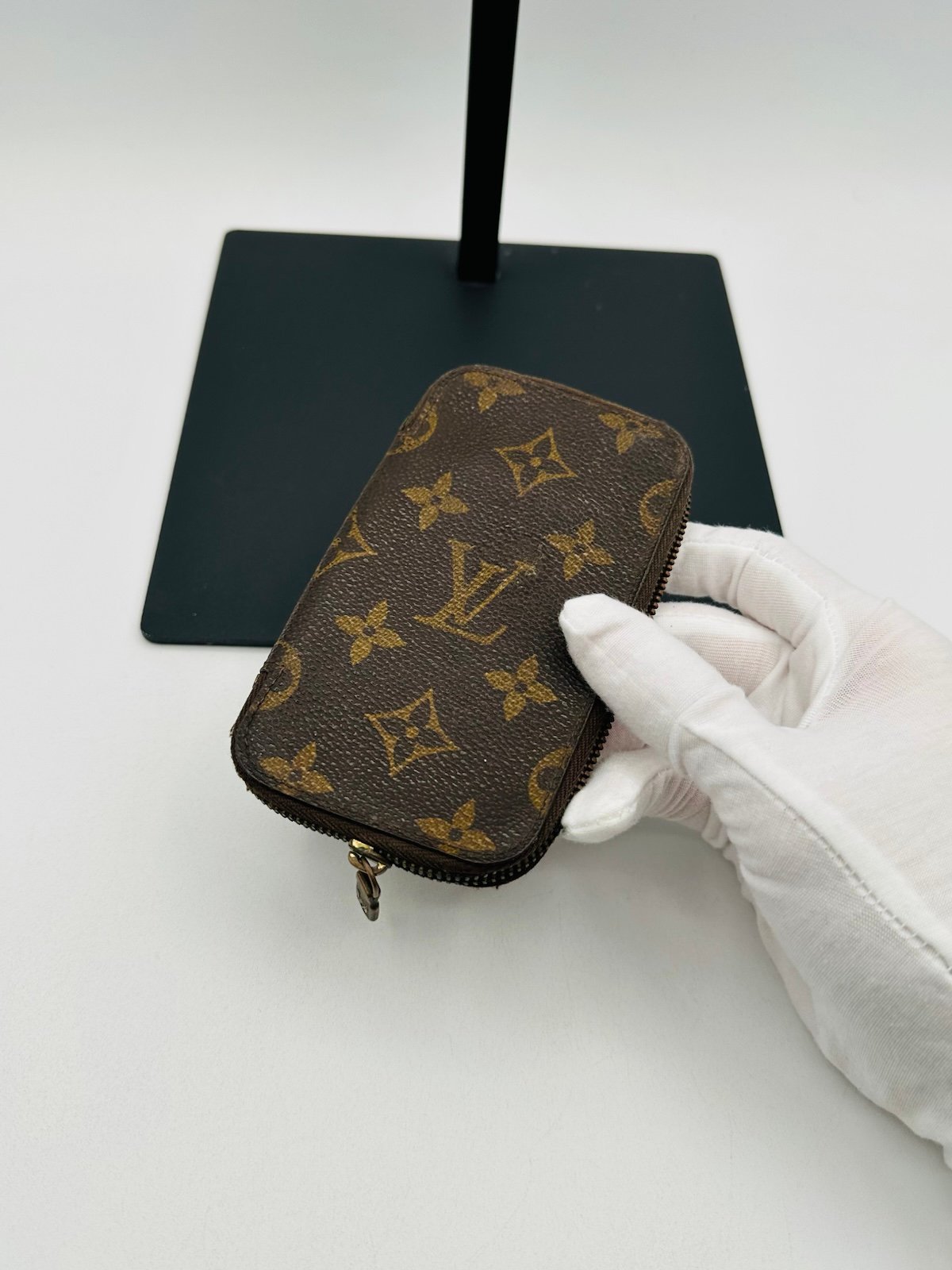 Pre-Owned Louis Vuitton Compact Wallet
