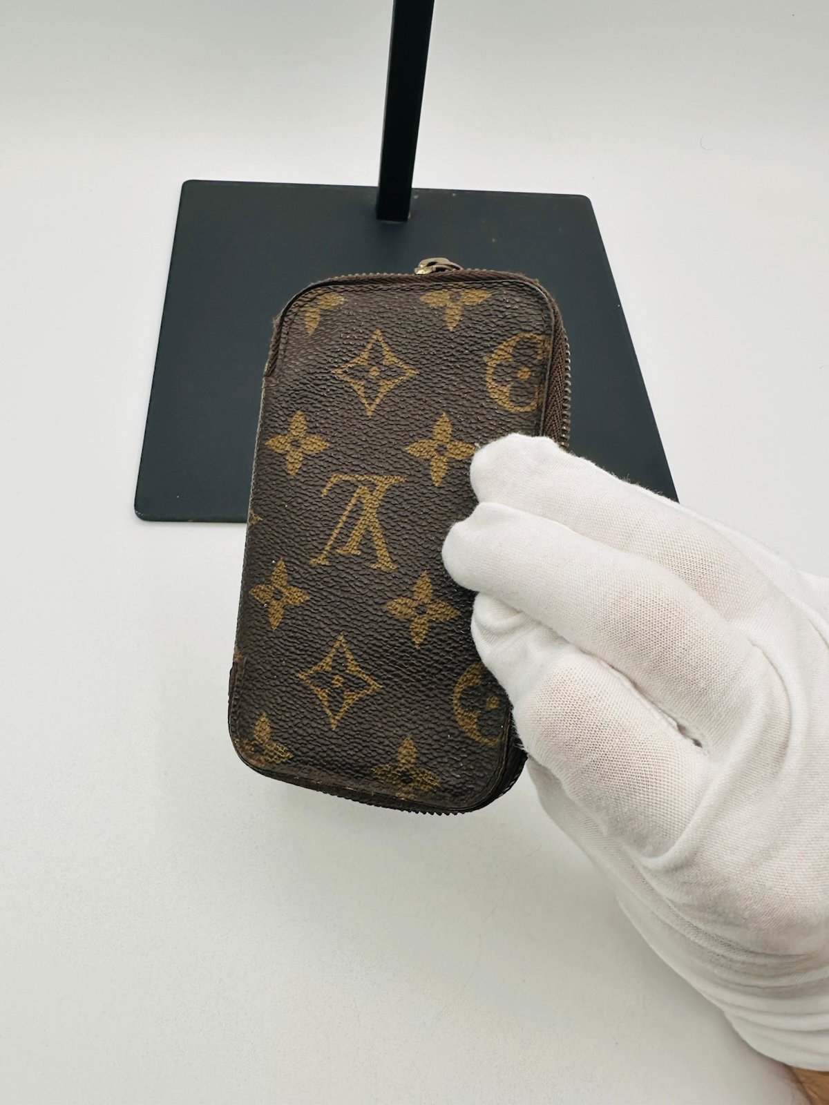 Pre-Owned Louis Vuitton Compact Wallet