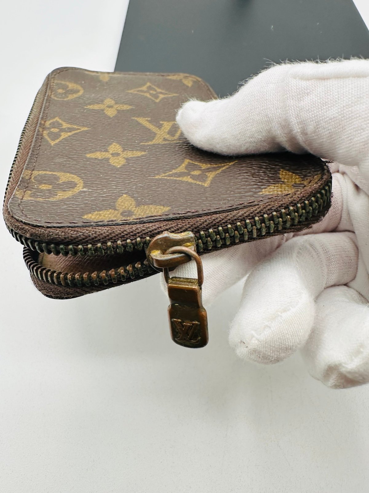 Pre-Owned Louis Vuitton Compact Wallet