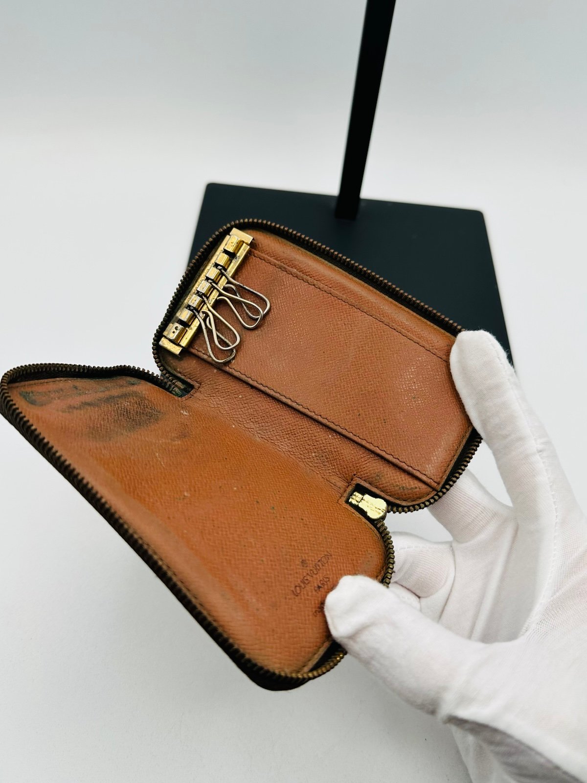 Pre-Owned Louis Vuitton Compact Wallet