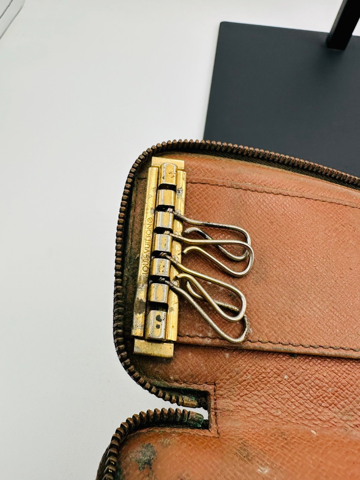 Pre-Owned Louis Vuitton Compact Wallet