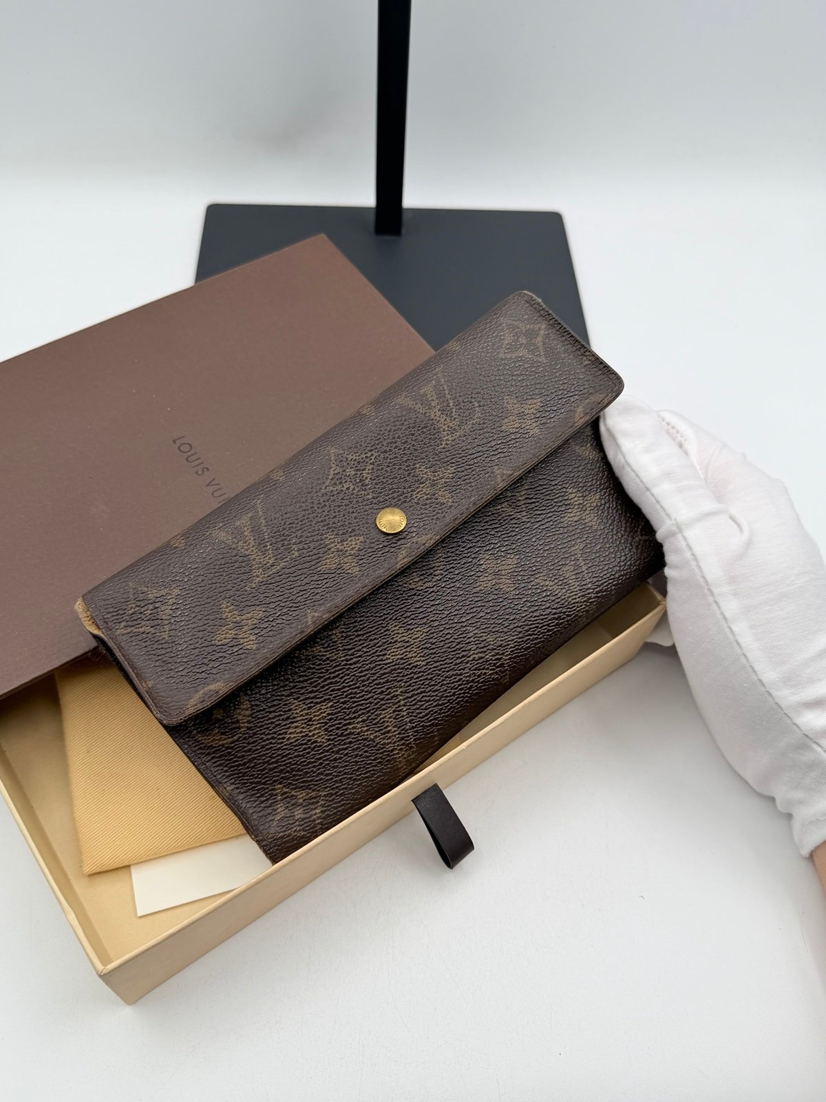 Pre-Owned Louis Vuitton Long Tri Fold Monogram Wallet