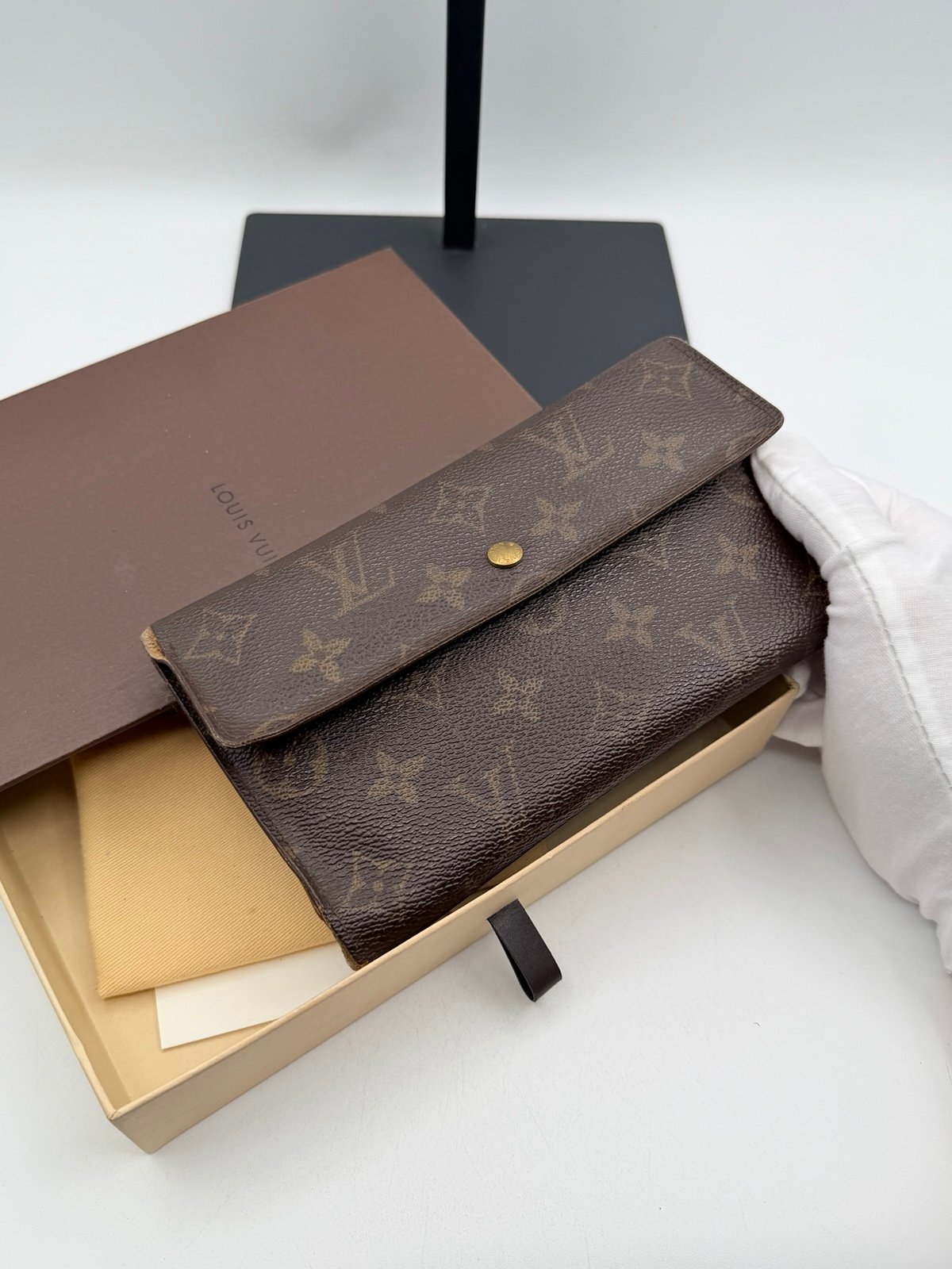 Pre-Owned Louis Vuitton Long Tri Fold Monogram Wallet
