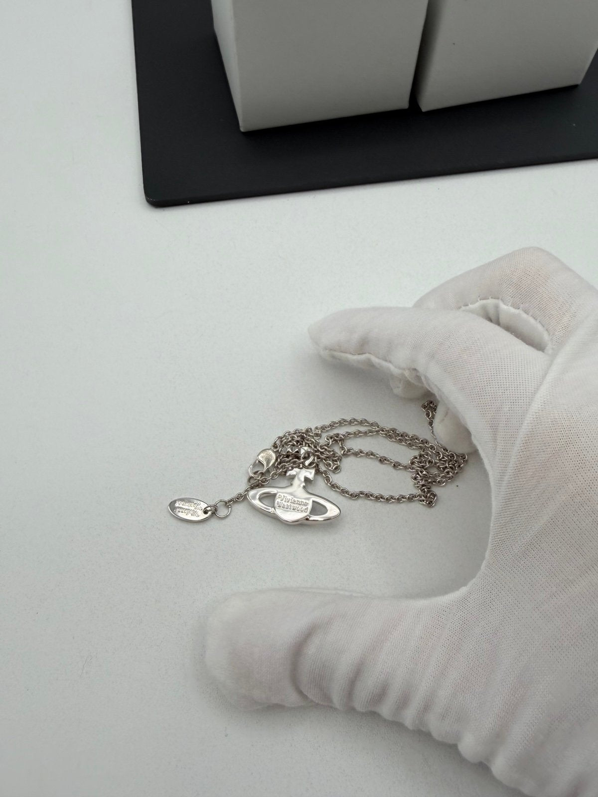 Pre-Owned Vivienne Westwood Orb Pendant Necklace Silver