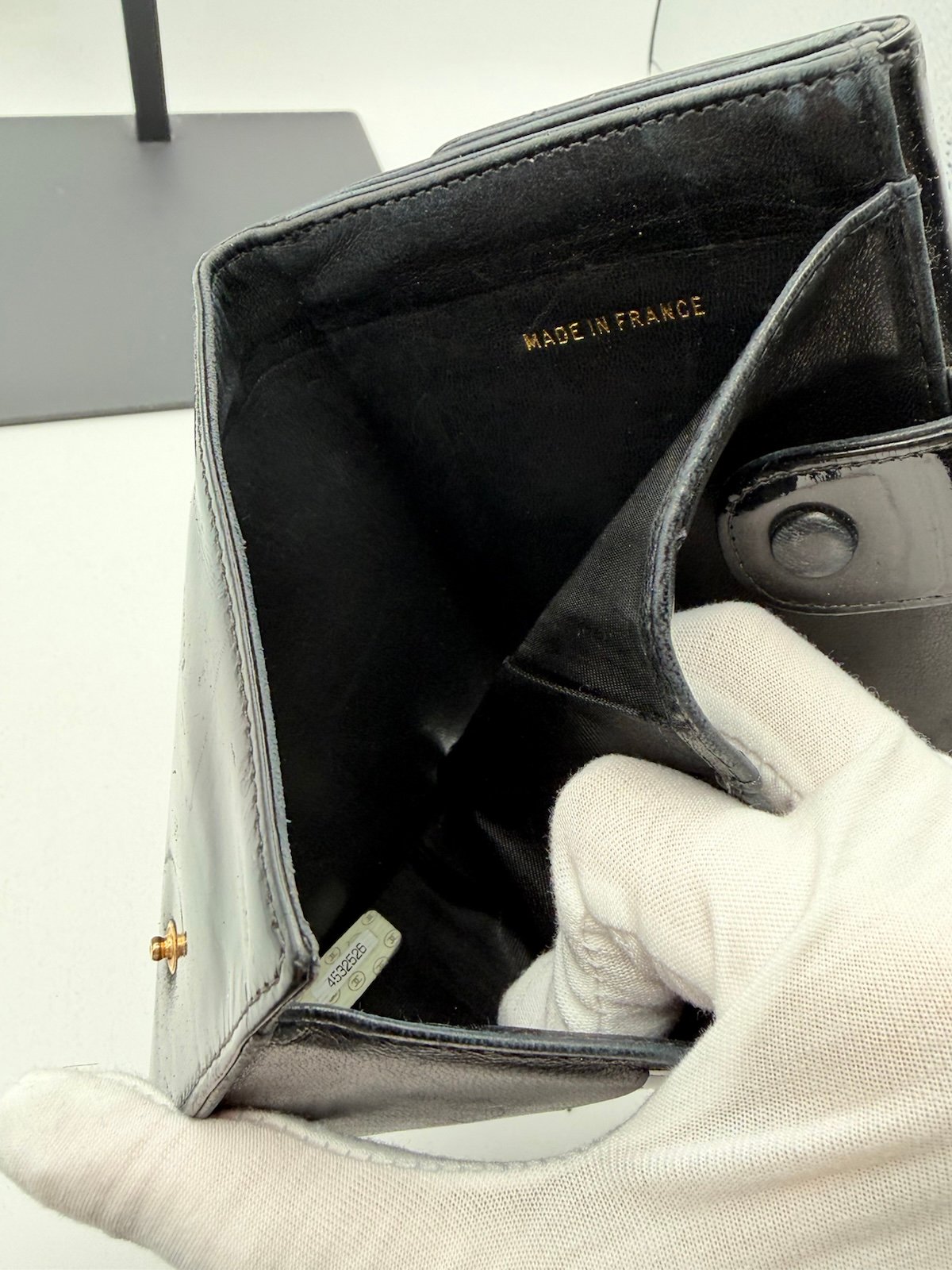 Pre-Owned Chanel Patent Leather CC Wallet