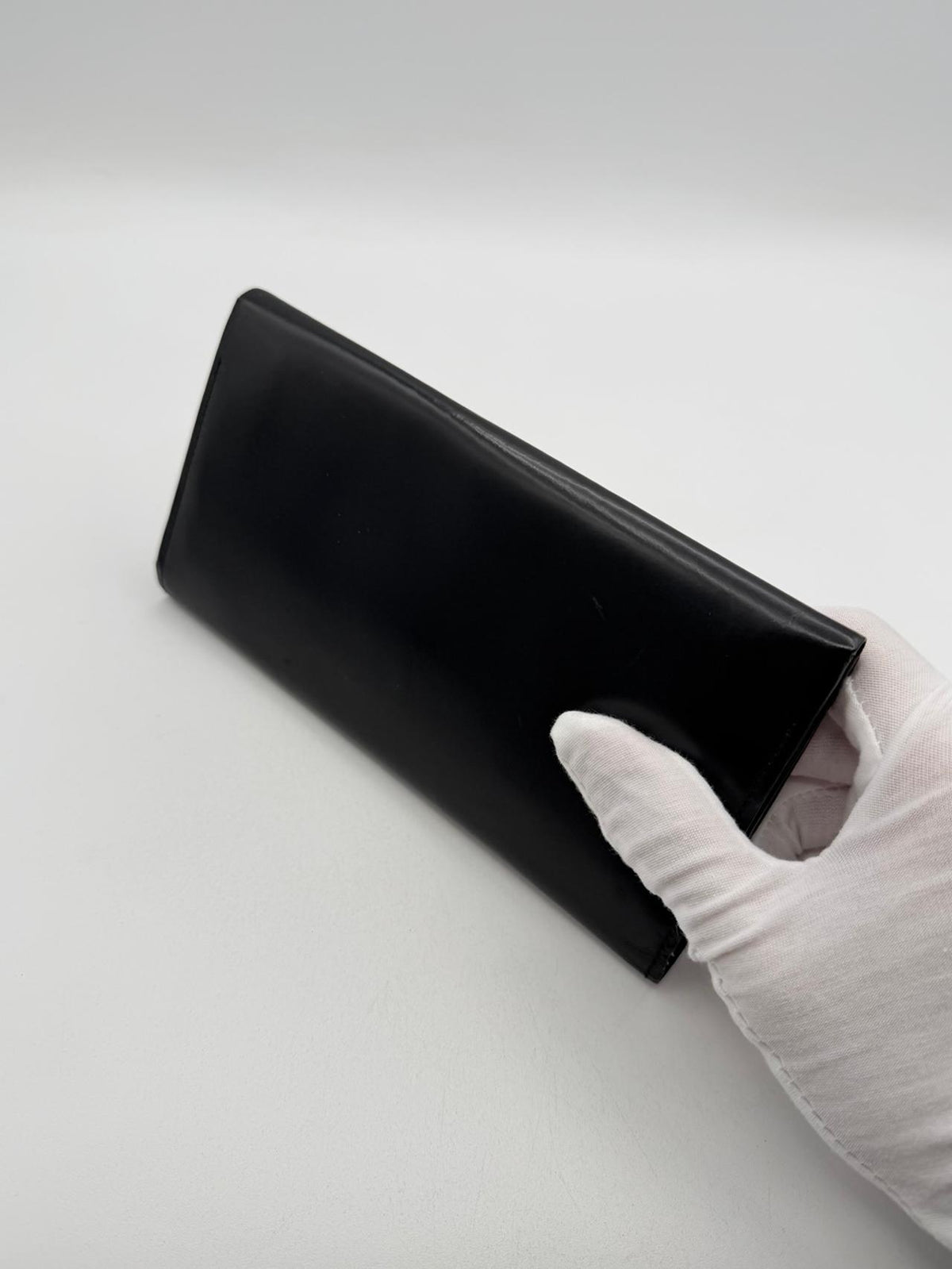 Pre-Owned Burberry Black Leather Long Wallet