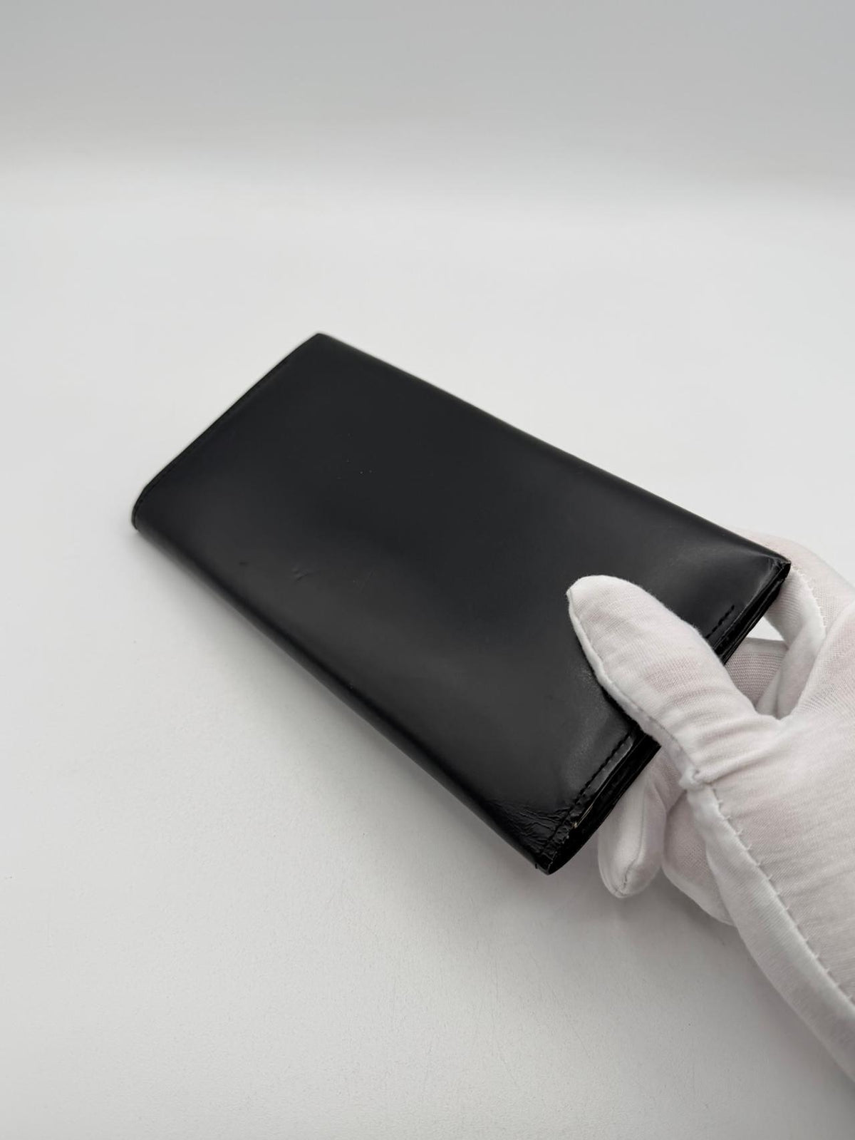 Pre-Owned Burberry Black Leather Long Wallet