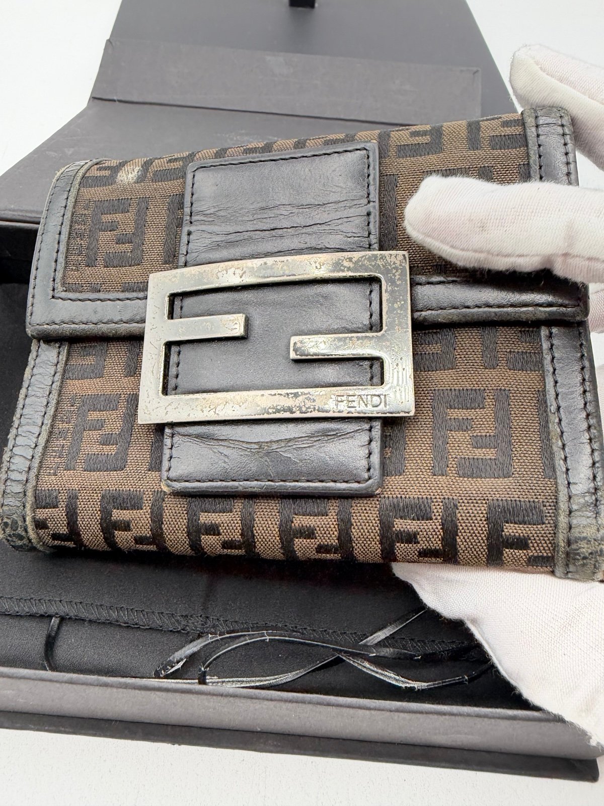Pre-Owned Fendi Tri Fold Monogram Wallet