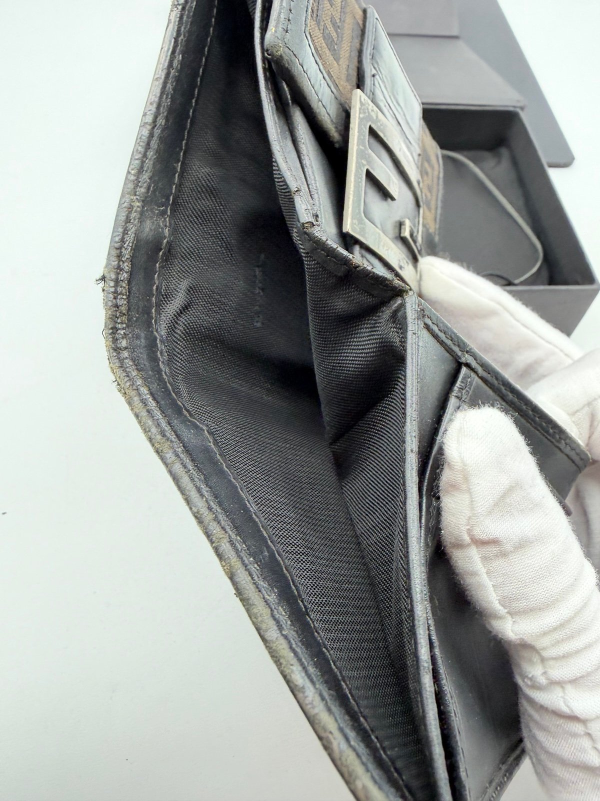 Pre-Owned Fendi Tri Fold Monogram Wallet