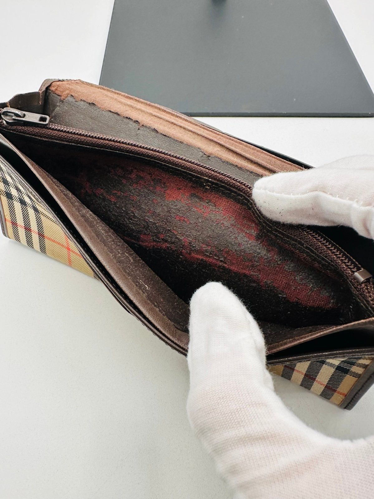 Pre-Owned Burberry Long Nova Plaid Wallet