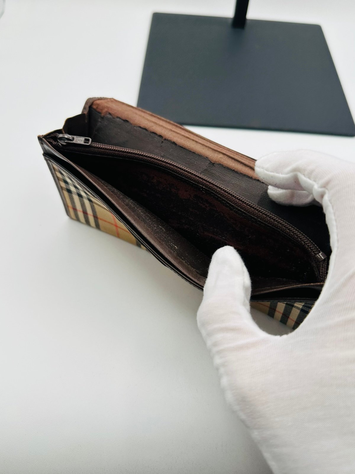 Pre-Owned Burberry Long Nova Plaid Wallet