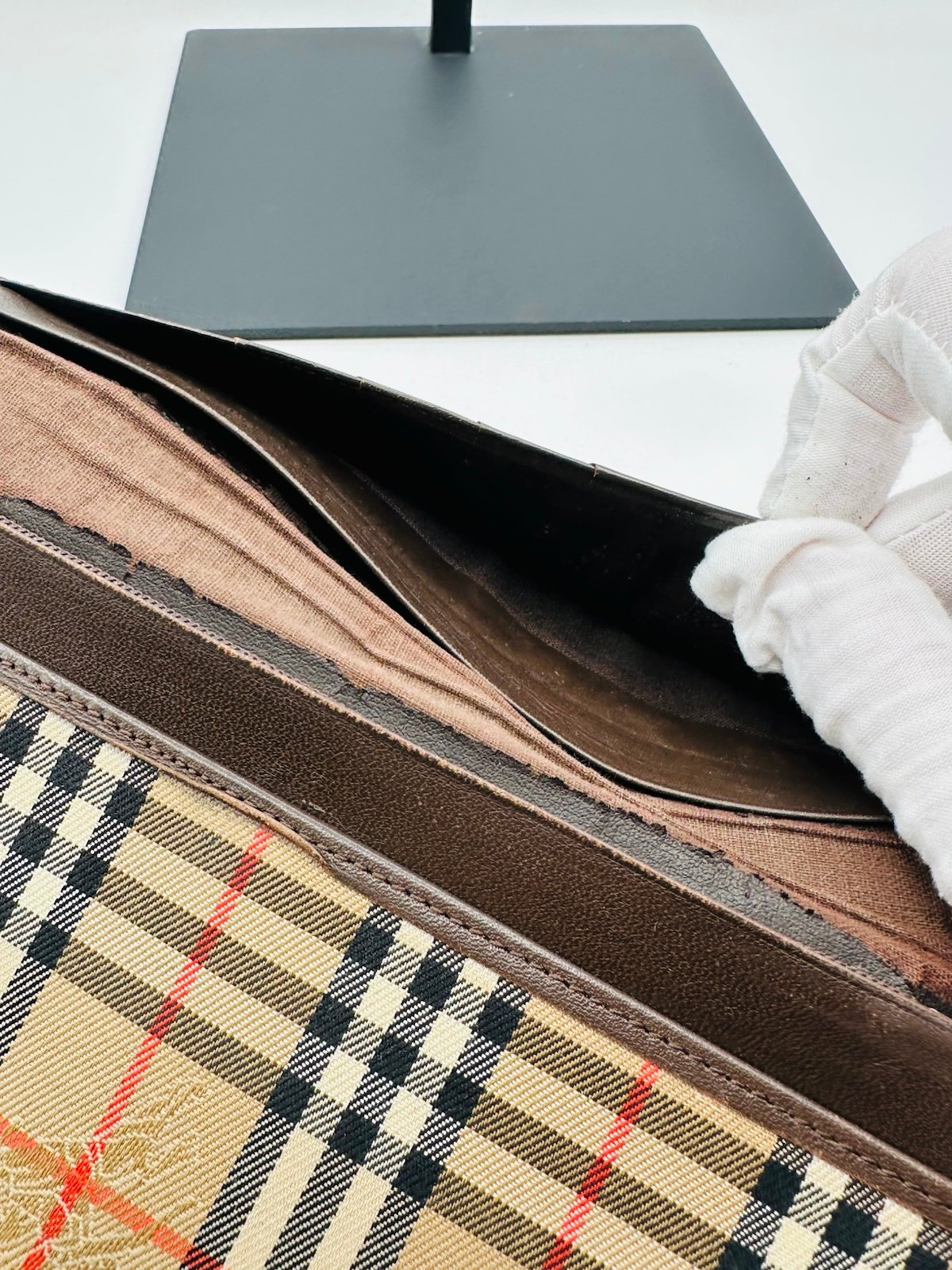 Pre-Owned Burberry Long Nova Plaid Wallet