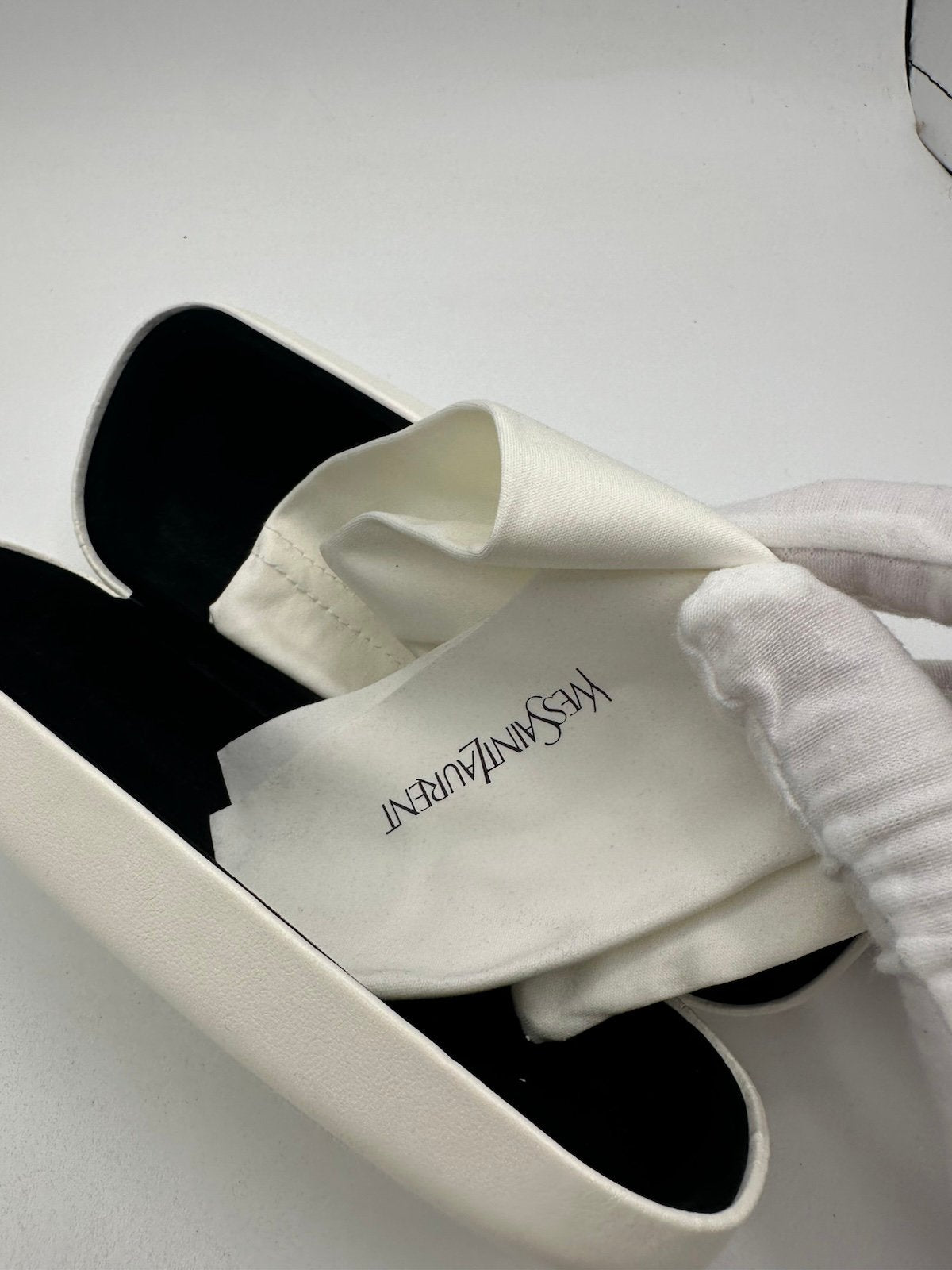 Pre-Owned Glasses w Box - YSL Yves Saint Laurent