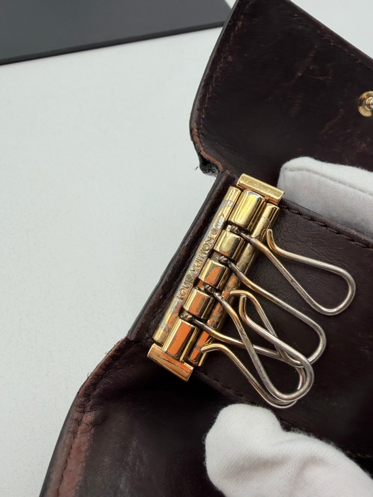 Pre-Owned Louis Vuitton Monogram Vernis Key Holder