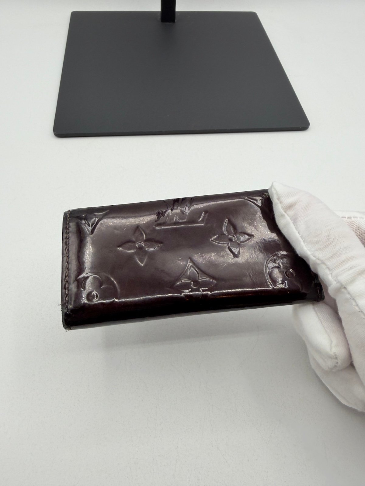Pre-Owned Louis Vuitton Monogram Vernis Key Holder