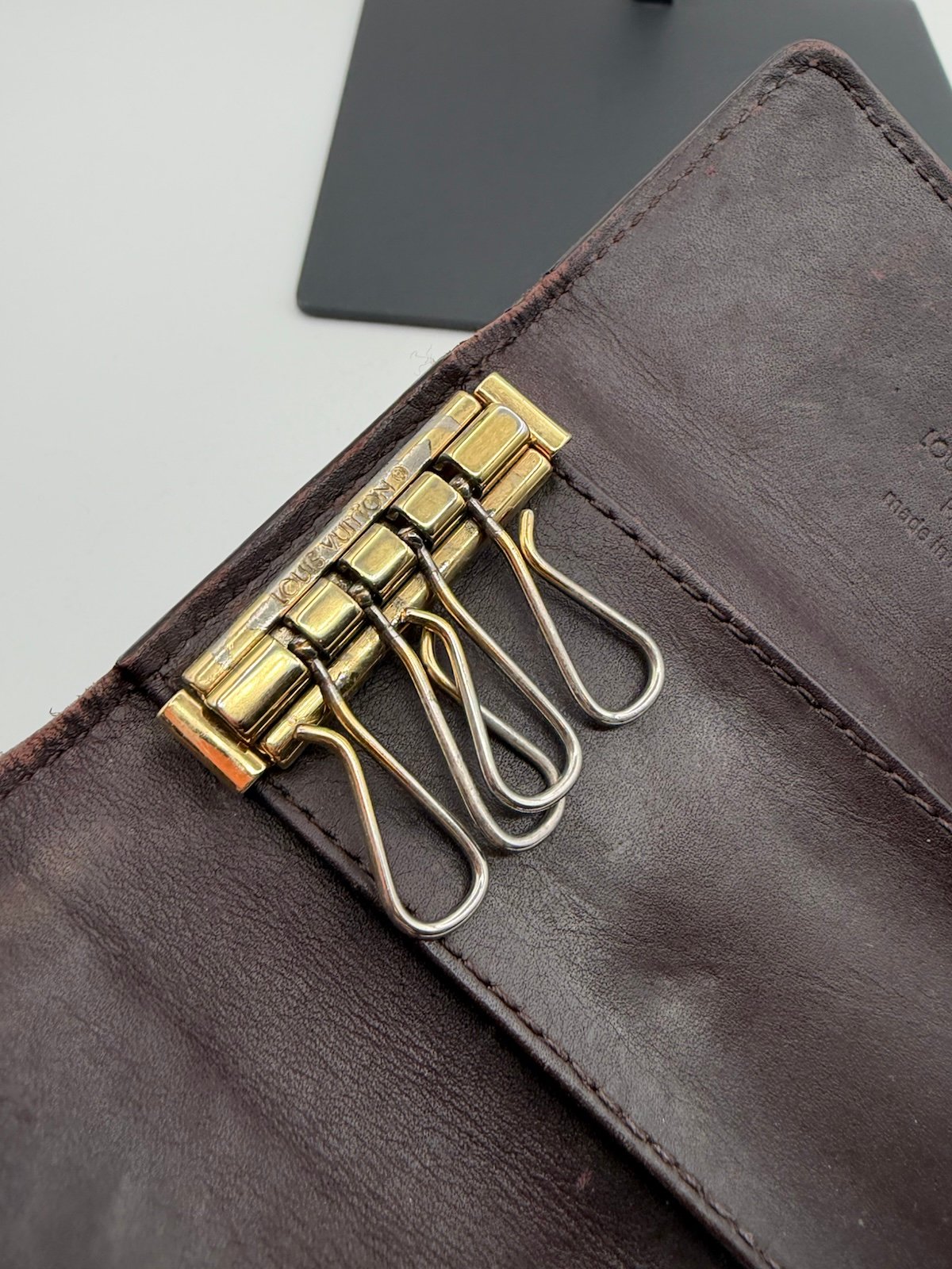 Pre-Owned Louis Vuitton Monogram Vernis Key Holder