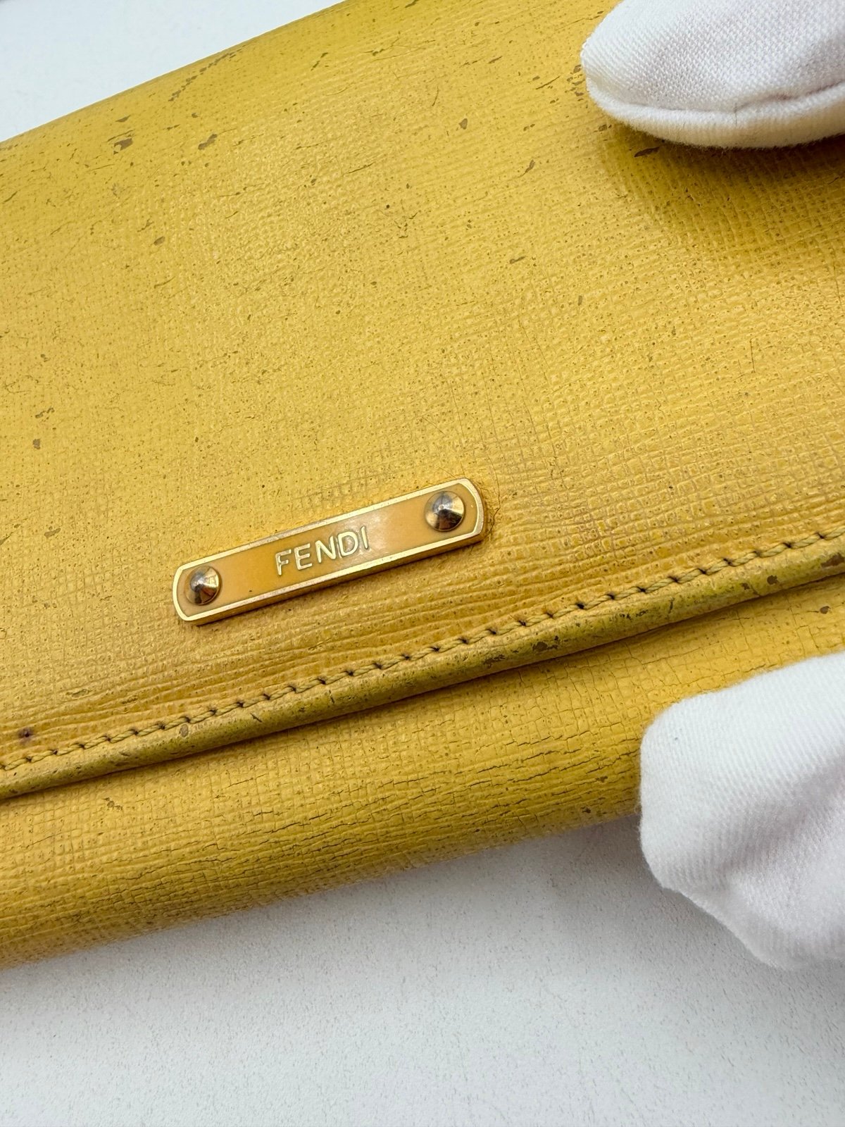 Pre-Owned Fendi Yellow Leather Bifold Flap Wallet
