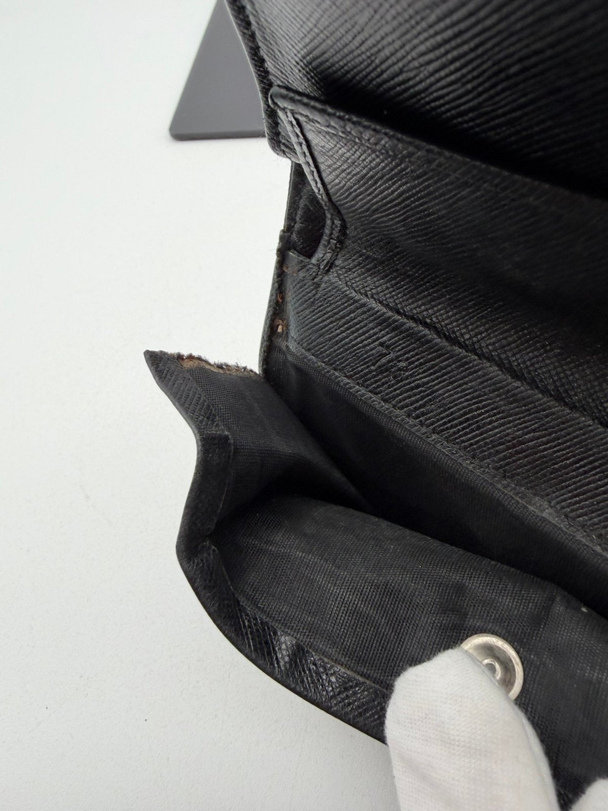 Pre-Owned Prada Nylon Multi Pocket Wallet