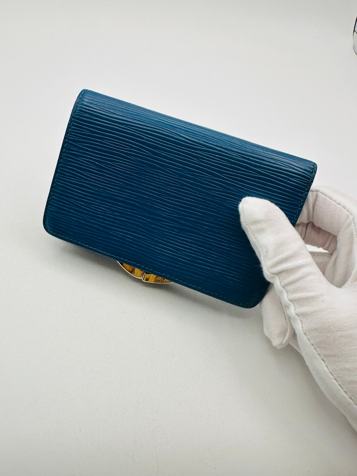 Pre-Owned Louis Vuitton Epi Kisslock Wallet